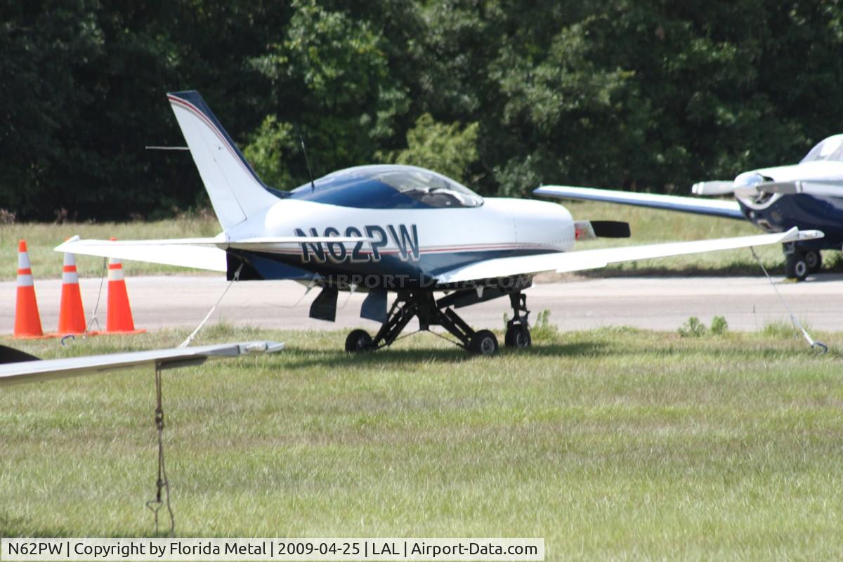 N62PW, Questair Venture C/N SN-19, Questair