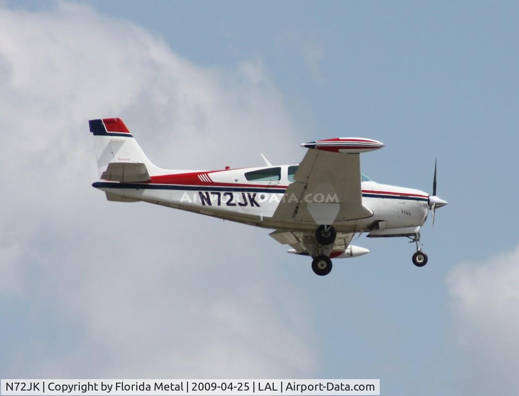 N72JK, 1989 Beech F33A Bonanza C/N CE-1376, Beech F33A