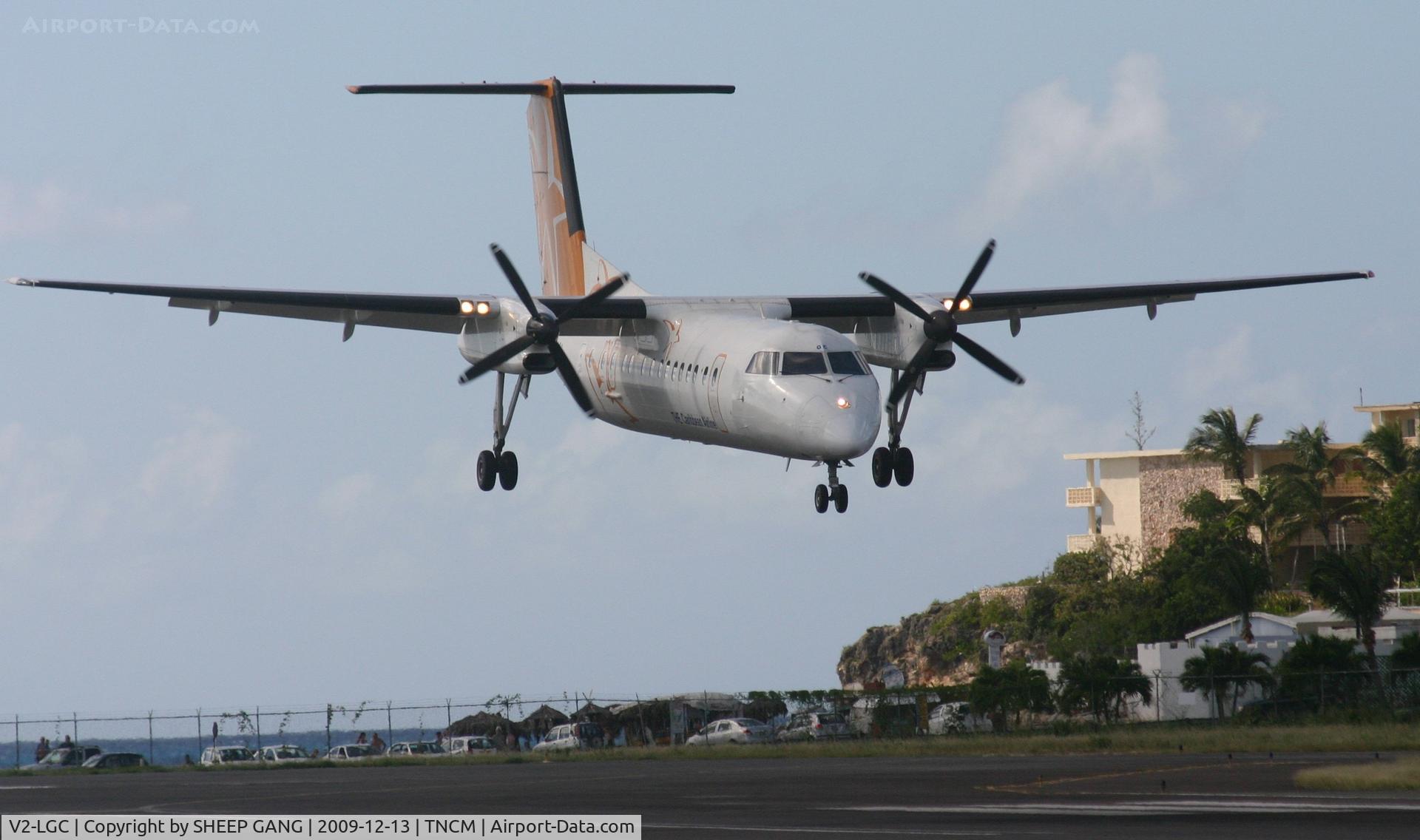 V2-LGC, 1991 De Havilland Canada DHC-8-311 Dash 8 C/N 298, liat in a nose down landing at tncm