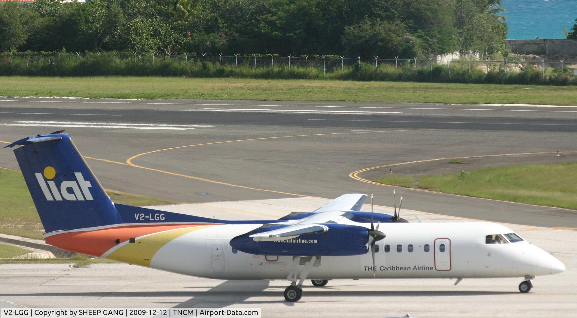 V2-LGG, 1995 De Havilland Canada DHC-8-311B Dash 8 C/N 404, Liat taxing to the holding point A