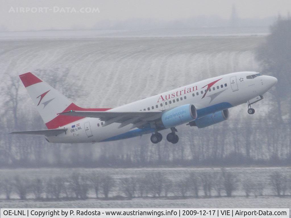 OE-LNL, 2000 Boeing 737-6Z9 C/N 30137, Nice colors