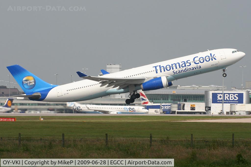 OY-VKI, 2000 Airbus A330-343X C/N 357, Climbing away from Runway 05L.