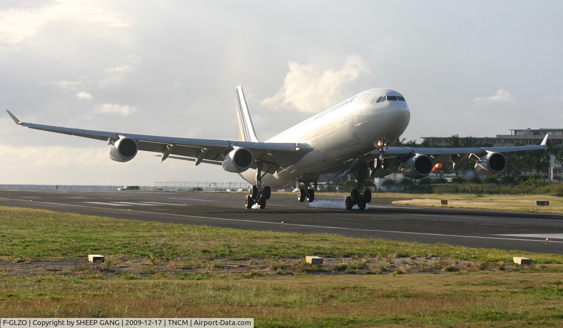 F-GLZO, 1998 Airbus A340-313X C/N 246, Airfrance A340-300 landing at TNCM