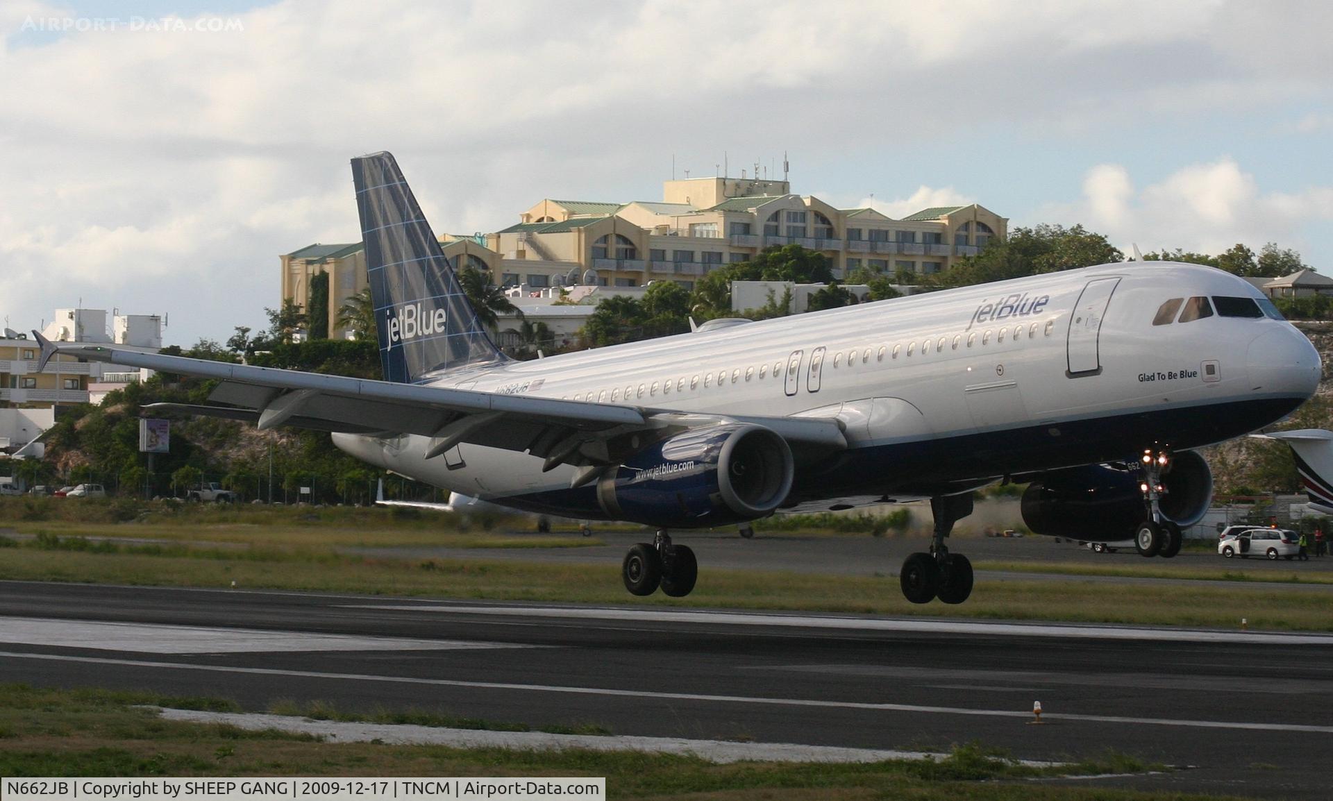 N662JB, 2007 Airbus A320-232 C/N 3263, Jetblue on a late afternoon landing at tncm