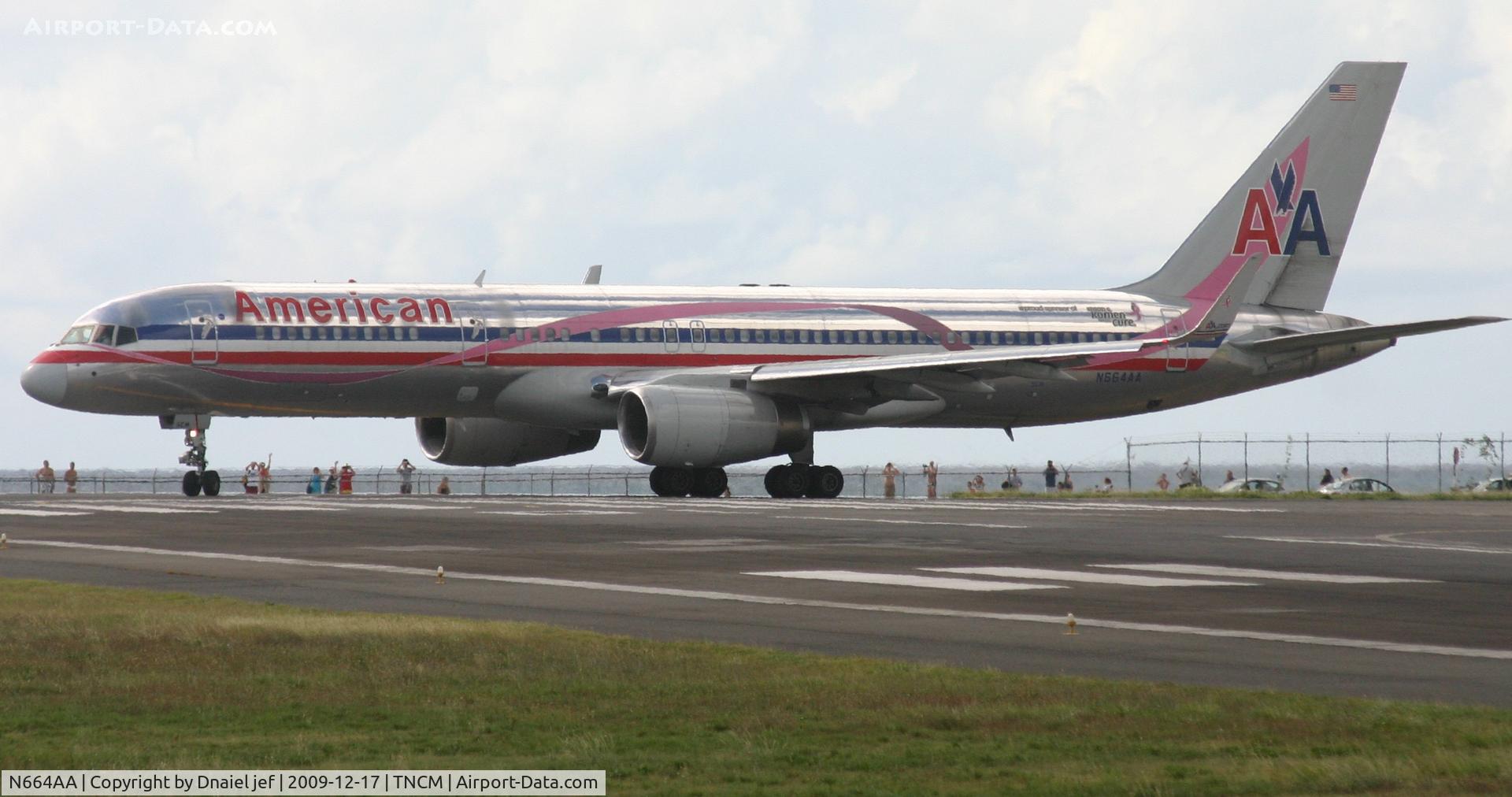 N664AA, 1992 Boeing 757-223 C/N 25298, AA American airlines at the tresh hold befor take off