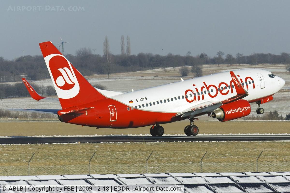 D-ABLB, 2008 Boeing 737-76J C/N 36115, departing via RW09 destination Mallorca