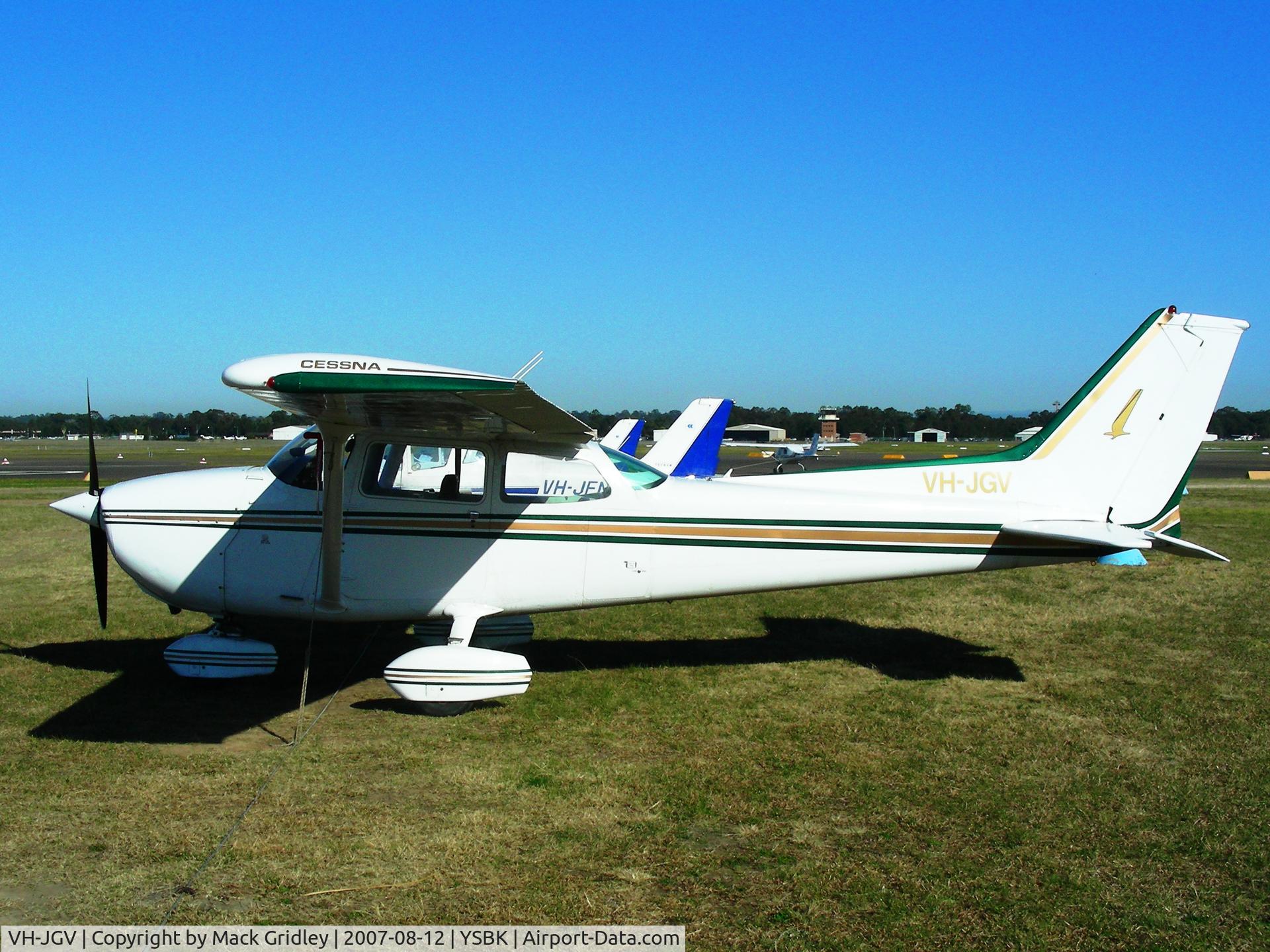 VH-JGV, 1977 Cessna 172N C/N 17269858, Cessna 172N