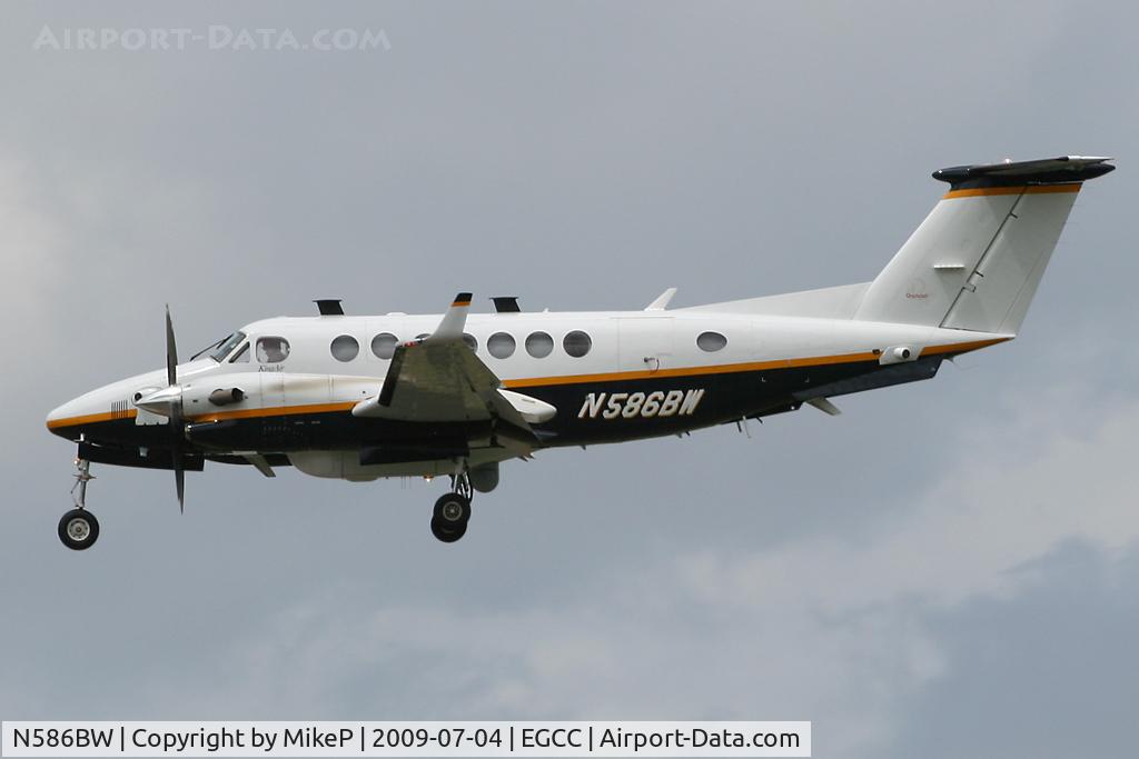 N586BW, Raytheon Aircraft Company B300 C/N FL-432, Operated by L-3 Communications, this Beechcraft has a multitude of aerials & sensors fitted.