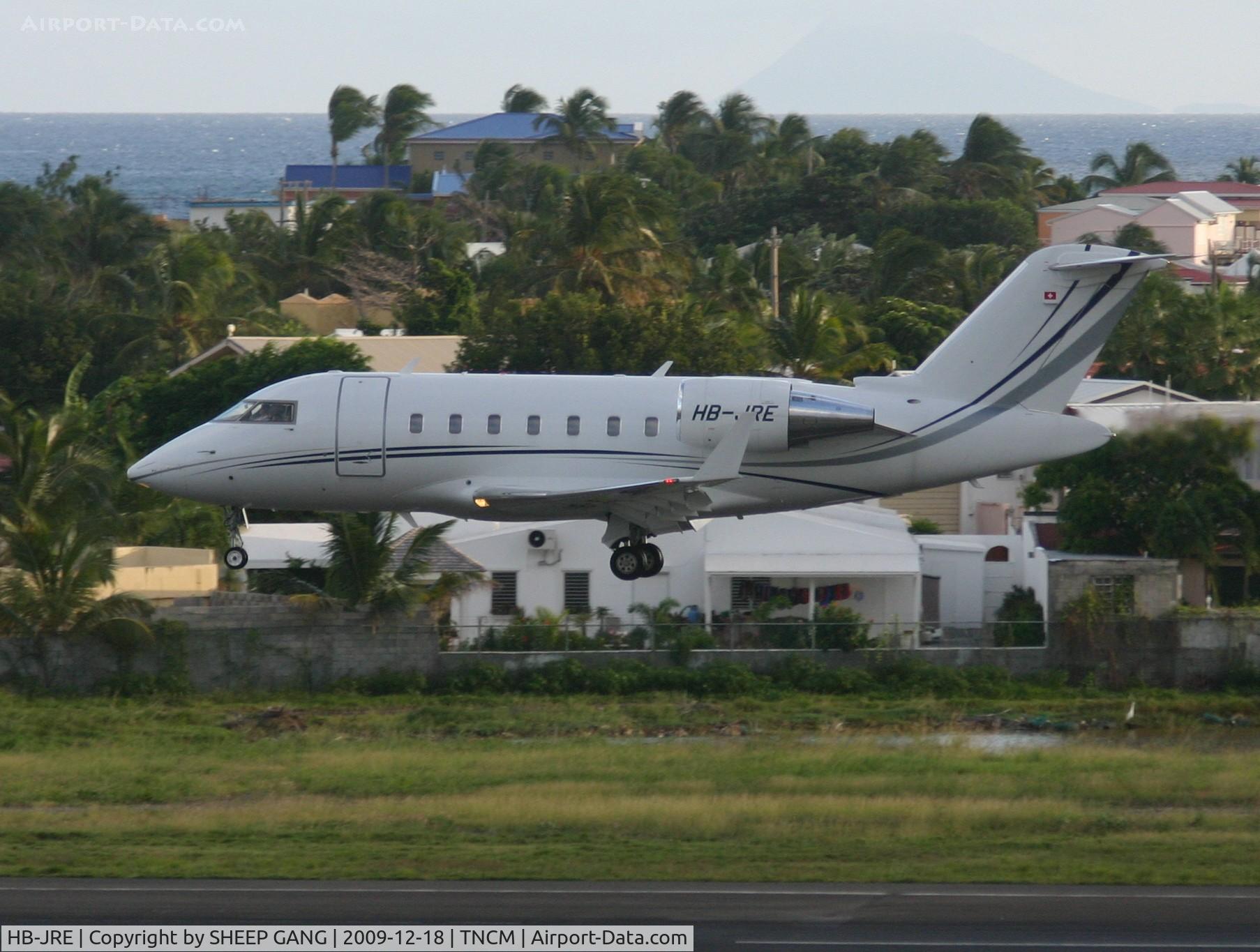 HB-JRE, 2007 Bombardier Challenger 605 (CL-600-2B16) C/N 5726, HB-JRE landing at tncm