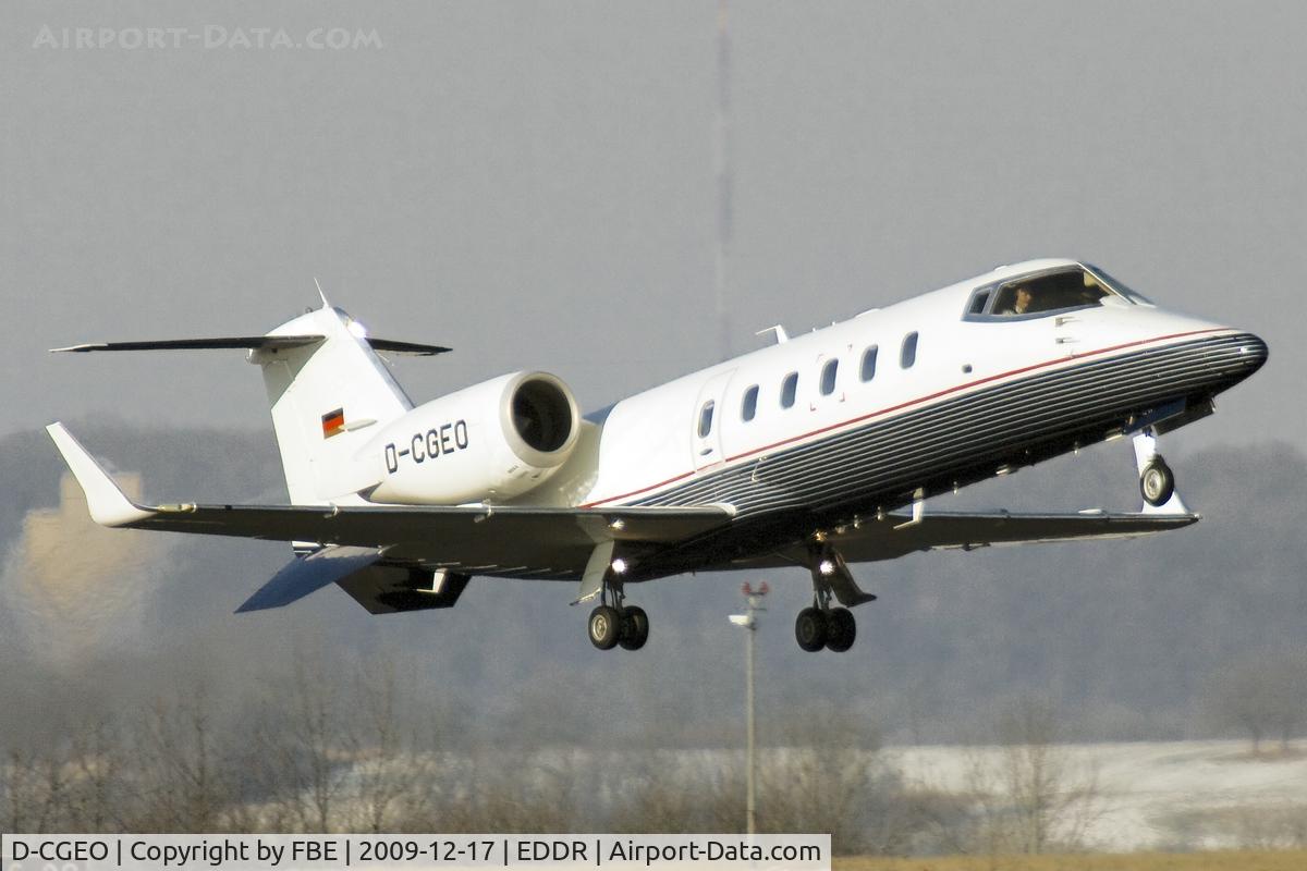 D-CGEO, 1999 Learjet 60 C/N 60-160, climb out on an eastern departure route