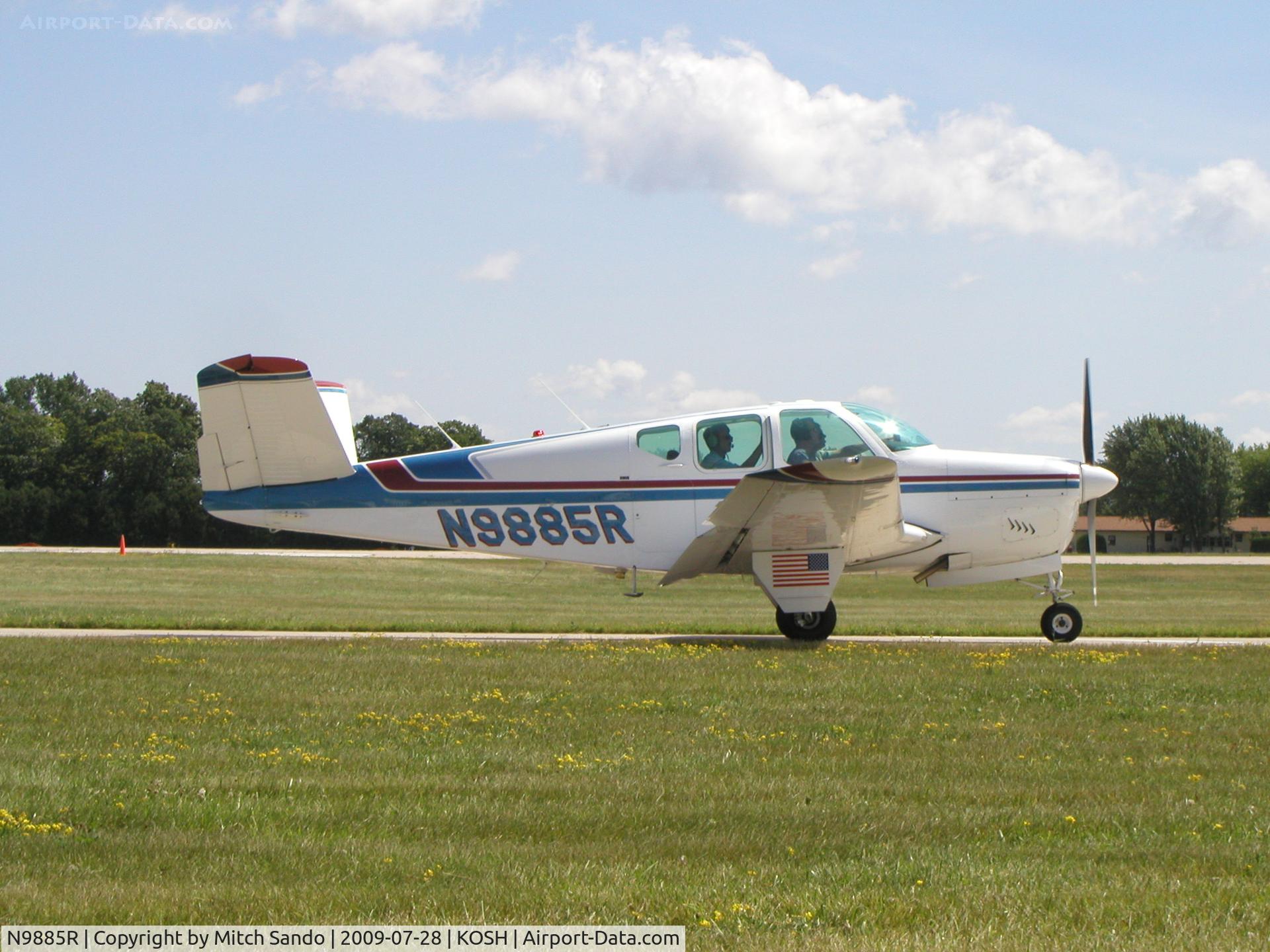 N9885R, 1960 Beech M35 Bonanza C/N D-6452, EAA AirVenture 2009.