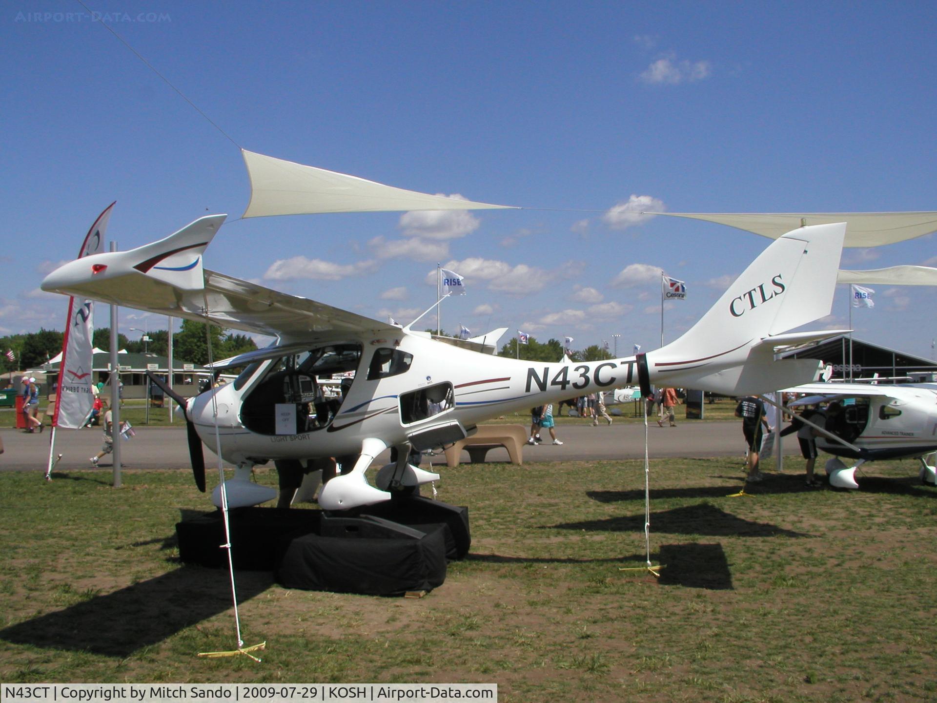 N43CT, Flight Design CTLS C/N F-09-01-08, EAA AirVenture 2009.