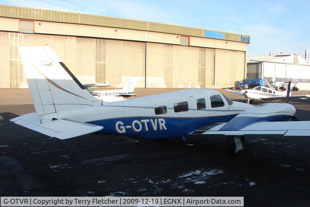 G-OTVR, 2004 Piper PA-34-220T Seneca V C/N 34-49279, Piper Seneca at East Midlands