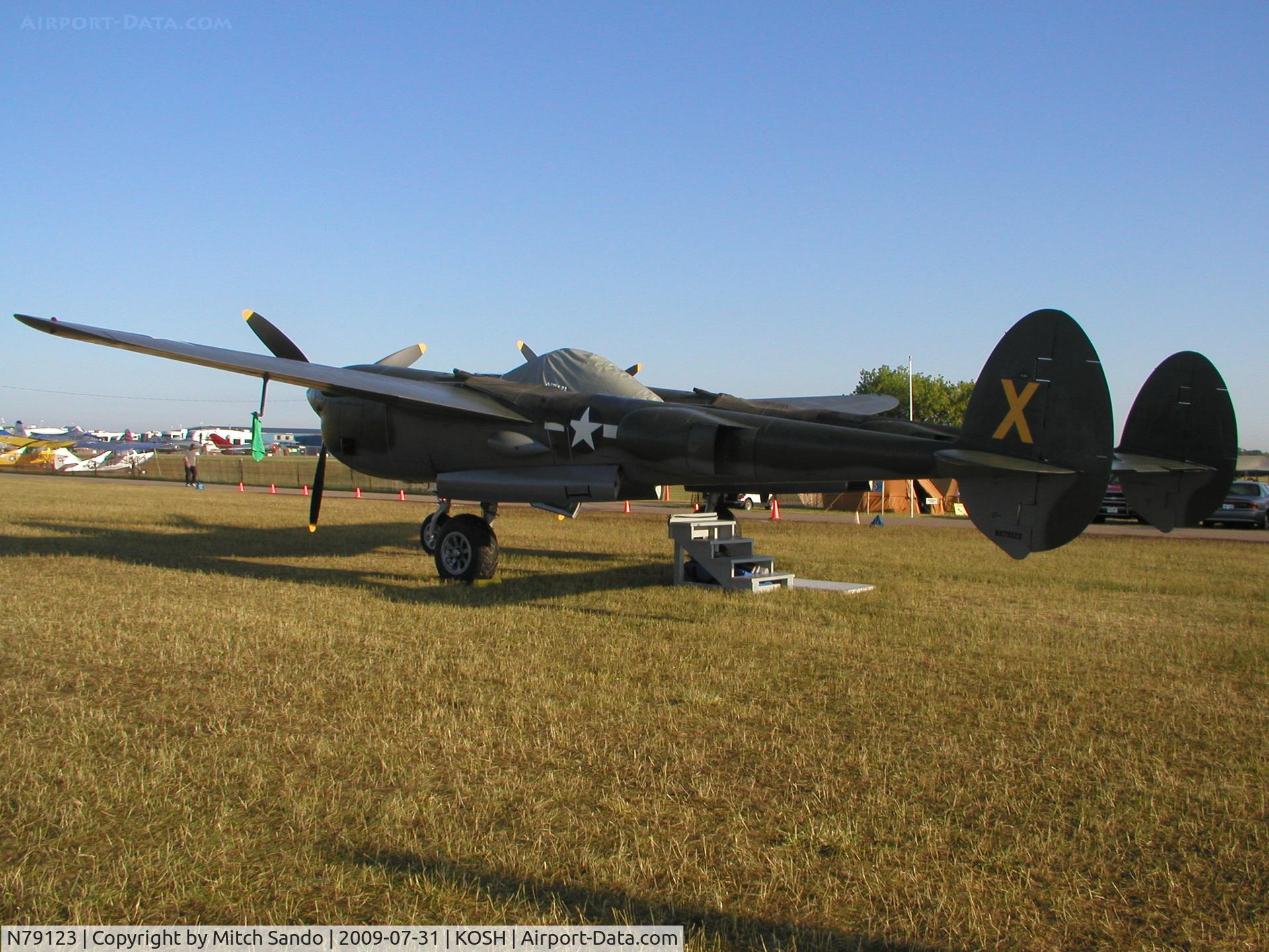 N79123, 1945 Lockheed P-38L-5 Lightning C/N 422-8235, EAA AirVenture 2009.