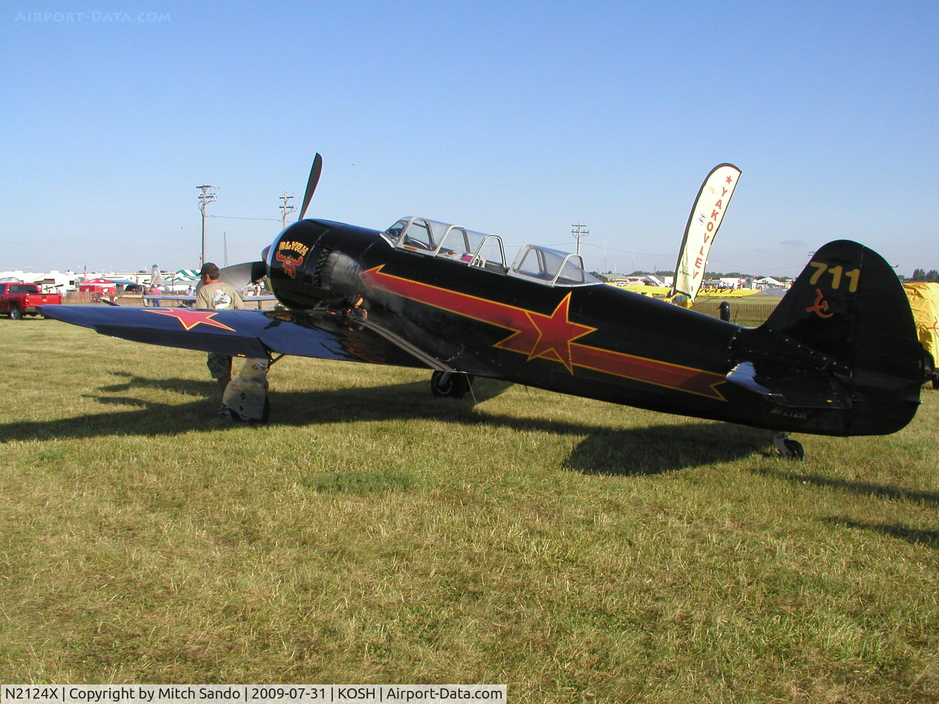 N2124X, 1952 Yakovlev Yak-11 C/N 102146, EAA AirVenture 2009.