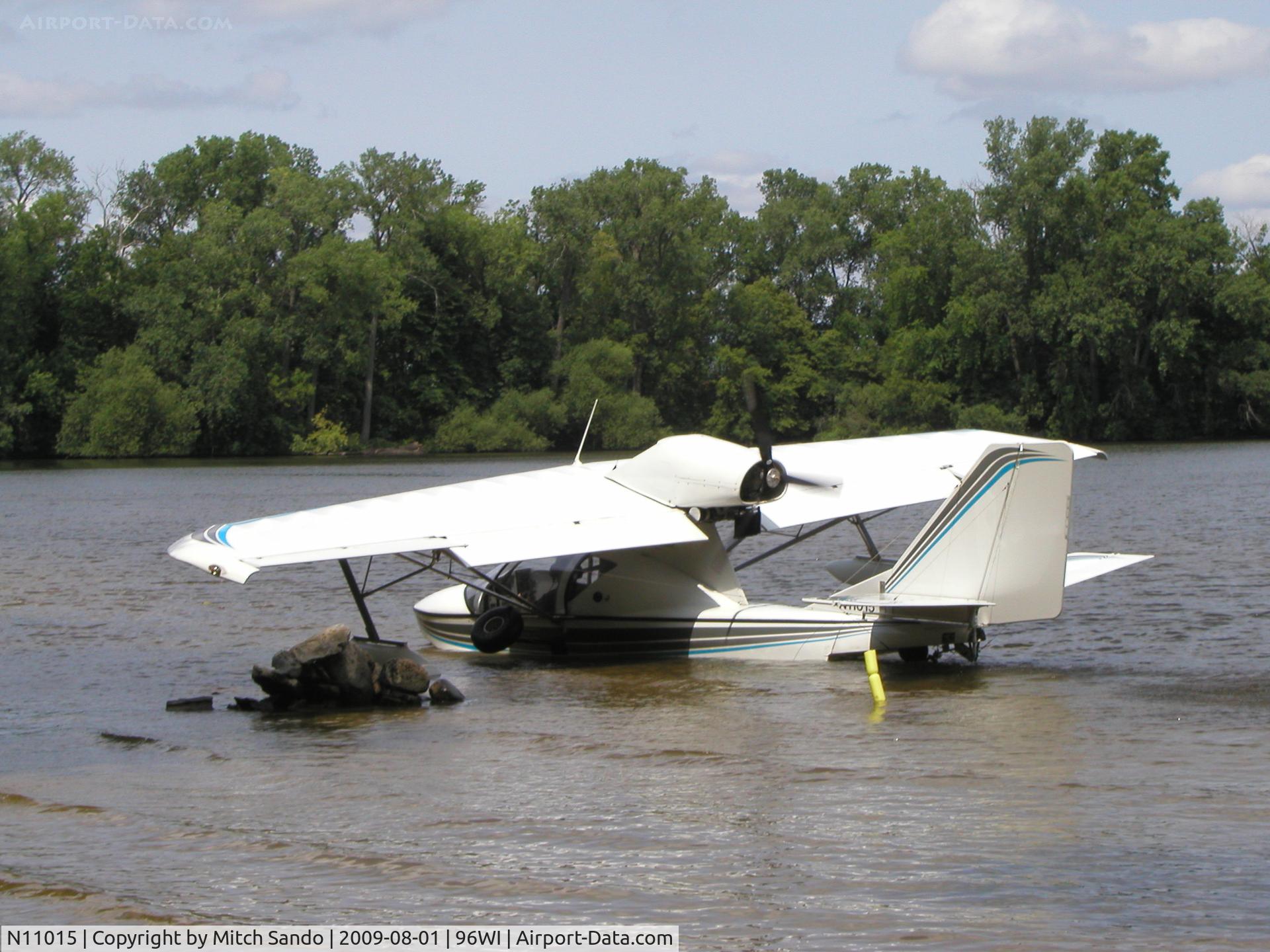 N11015, Progressive Aerodyne SeaRey LSX C/N LSX001, EAA AirVenture 2009.