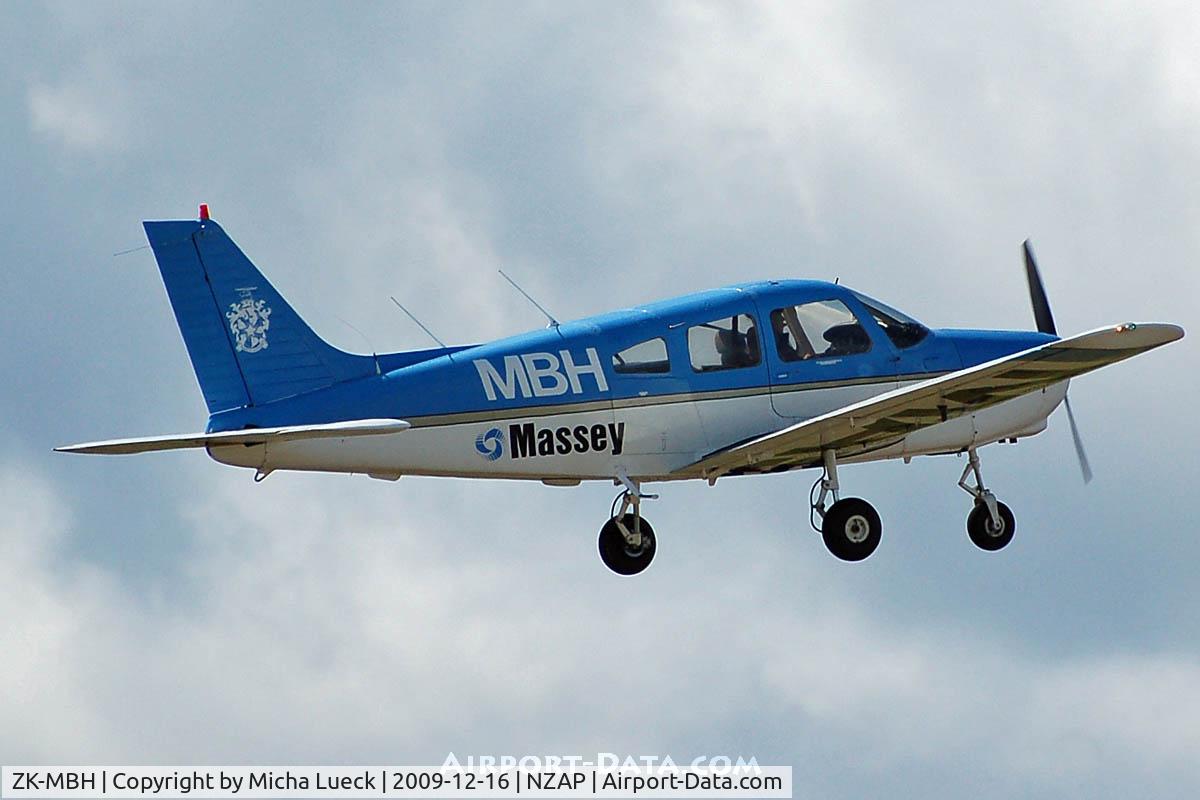 ZK-MBH, Piper PA-28-161 C/N 28-8516082, At Taupo