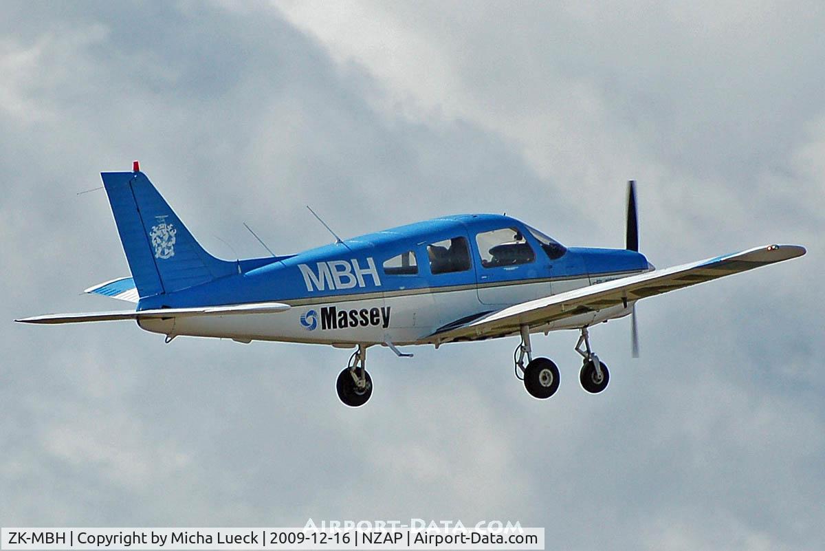 ZK-MBH, Piper PA-28-161 C/N 28-8516082, At Taupo