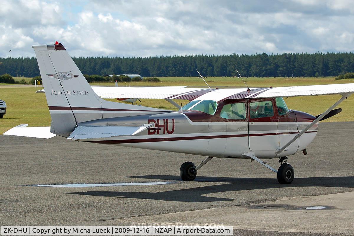 ZK-DHU, 1973 Cessna 172M Skyhawk C/N 172-61028, At Taupo