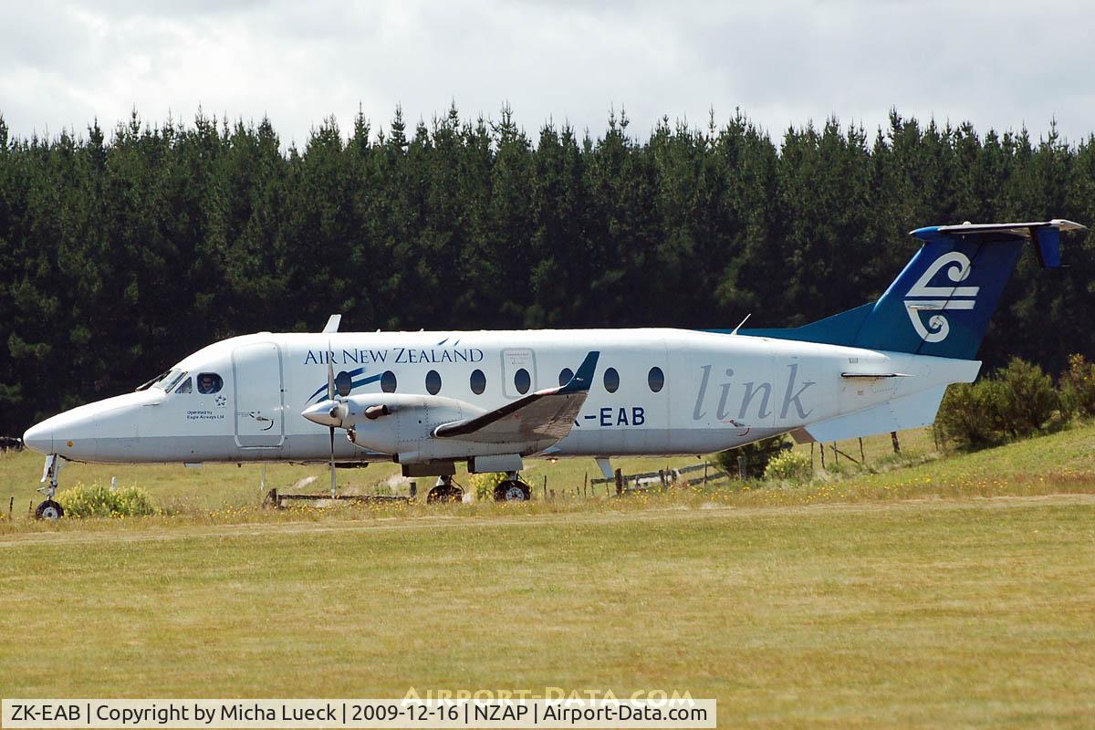 ZK-EAB, 2001 Raytheon 1900D C/N UE-425, At Taupo