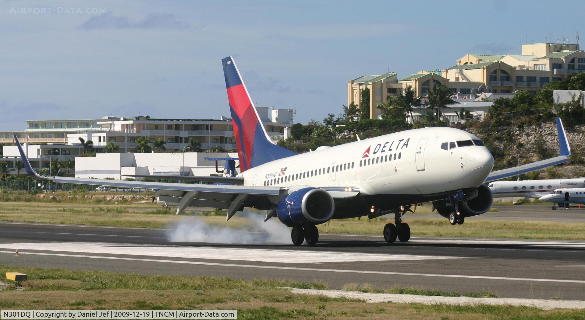 N301DQ, 2008 Boeing 737-732 C/N 29687, Delta airlines N301DQ landing at TNCM on runway 10
