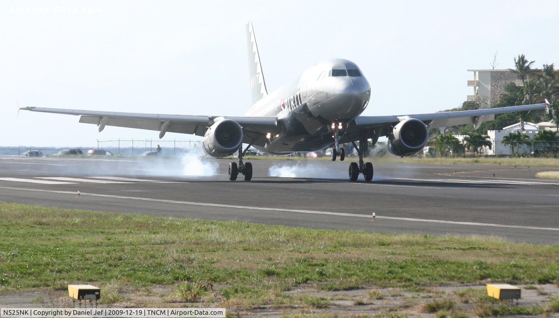 N525NK, 2006 Airbus A319-132 C/N 2942, Spirit wing N525NK landig at tncm