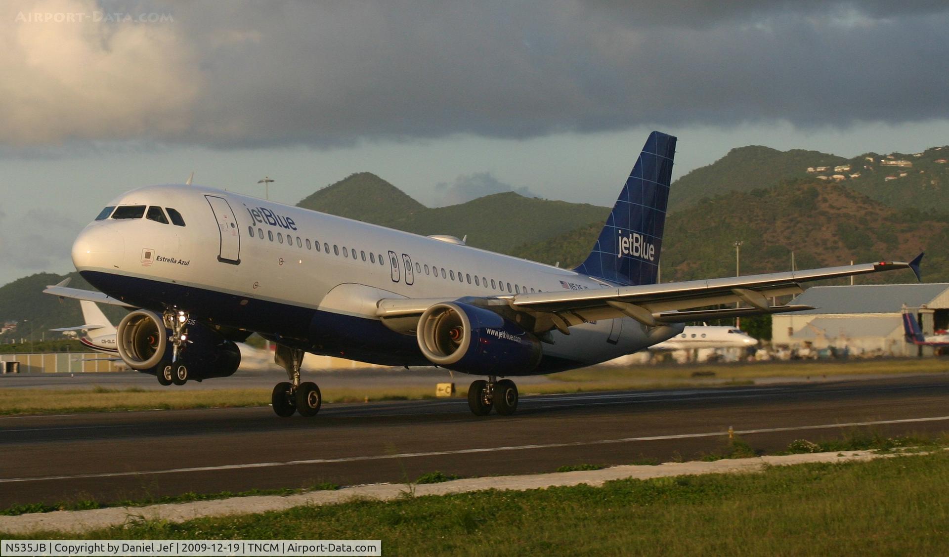 N535JB, 2002 Airbus A320-232 C/N 1739, Jetblue N535JB departing on runway 28
