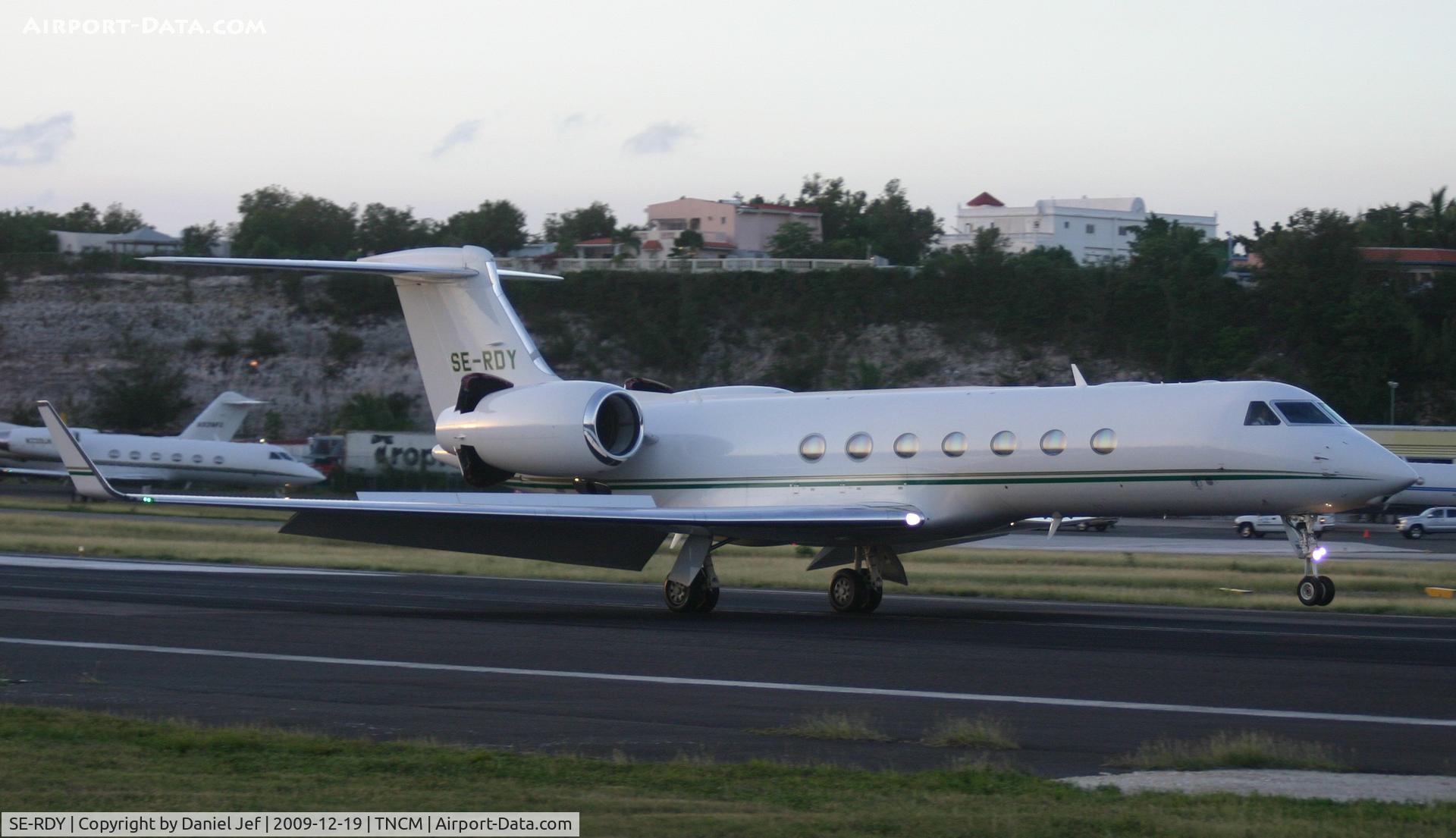 SE-RDY, 2005 Gulfstream Aerospace V-SP G550 C/N 5080, SE-RDY Landing at tncm runway 10 late afternoon