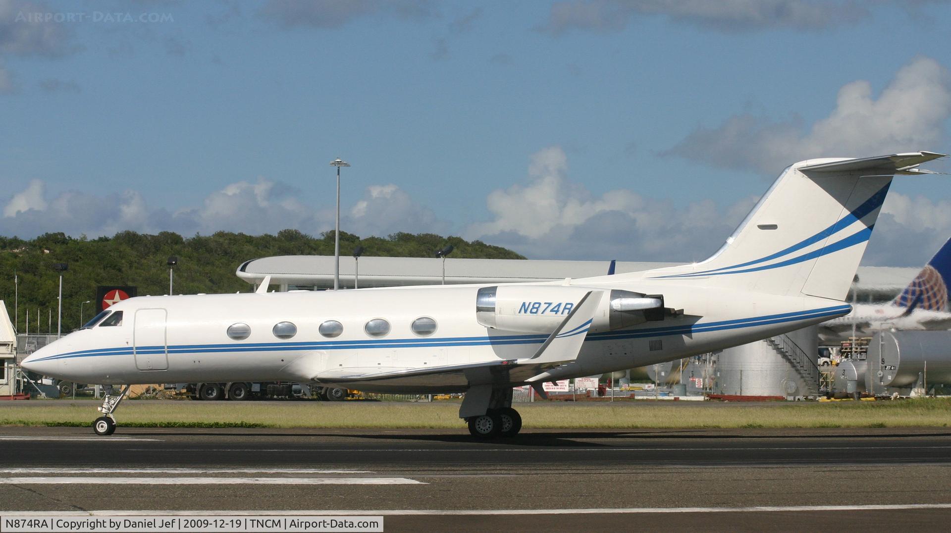 N874RA, 1982 Gulfstream American G-1159A Gulfstream III C/N 361, N874RA Back tracking run 10 and entering at Bravo