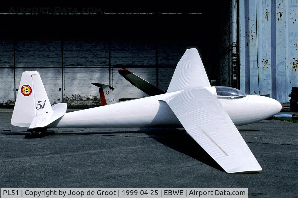 PL51, 1964 Schleicher Ka-6CR Rhonsegler C/N 6207, Wood and fabric: the classic aircraft. Still operational in the late nineties.
