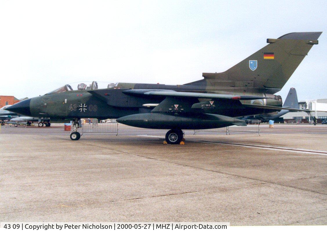 43 09, Panavia Tornado IDS(T) C/N 019/GT009/4009, Tornado IDS of JBG-38 on display at the Mildenhall Air Fete of 2000.