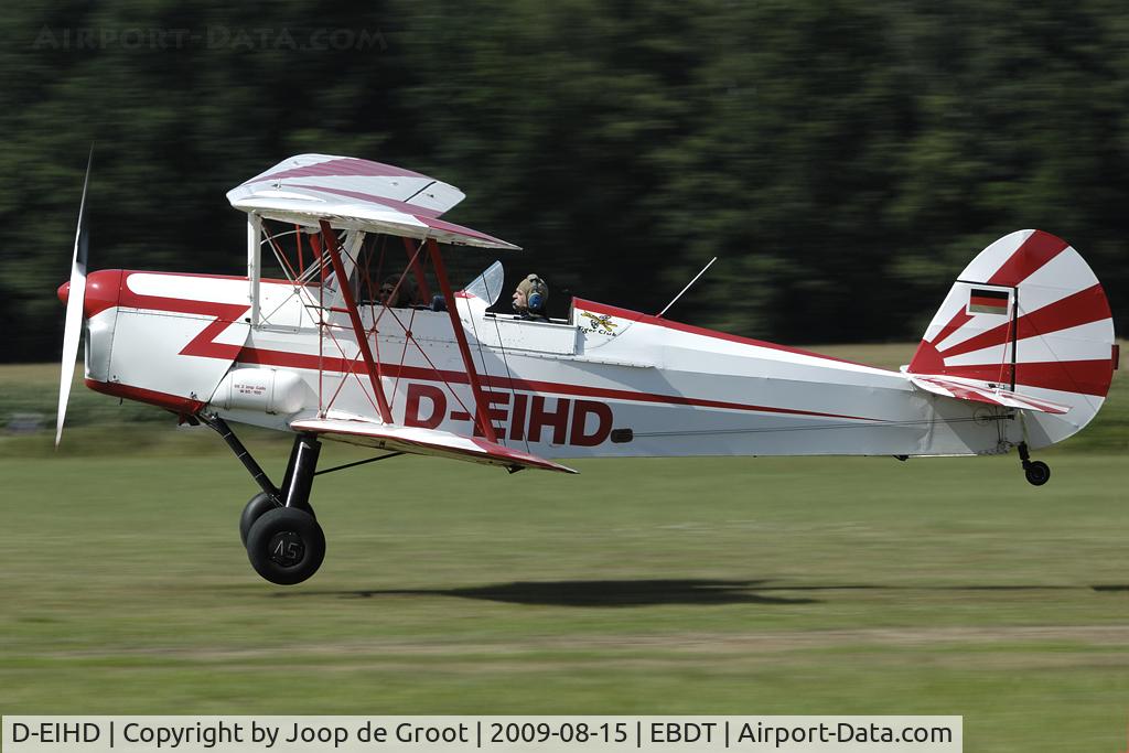 D-EIHD, 1951 Stampe-Vertongen SV-4B C/N 1169, arrival at the old-timer fly-in 2009.