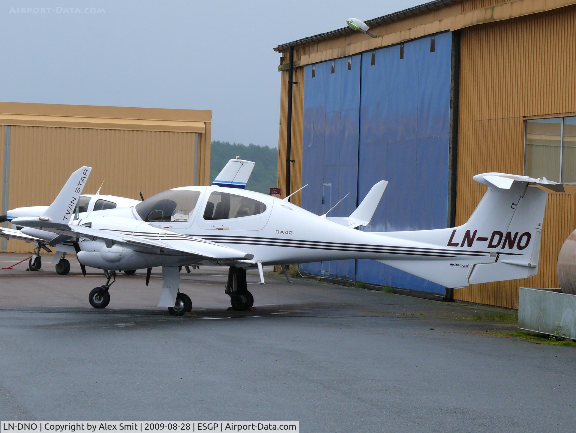 LN-DNO, Diamond DA-42 Twin Star C/N 42.341, Diamond Aircraft Da42 Twin Star LN-DNO Östflyg