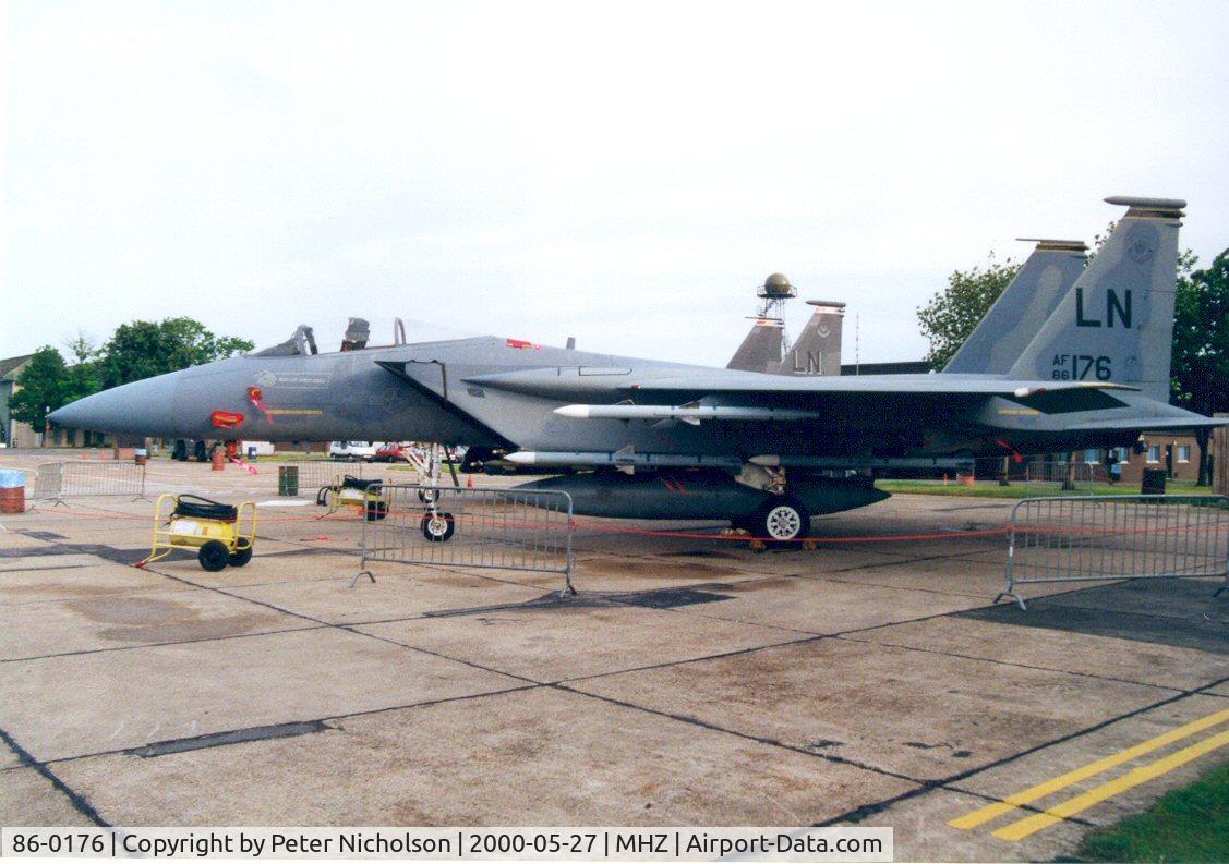 86-0176, 1986 McDonnell Douglas F-15C Eagle C/N 1027/C404, F-15C Eagle of 493rd Fighter Squadron/48th Fighter Wing at RAF Lakenheath on display at the Mildenhall Air Fete of 2000.