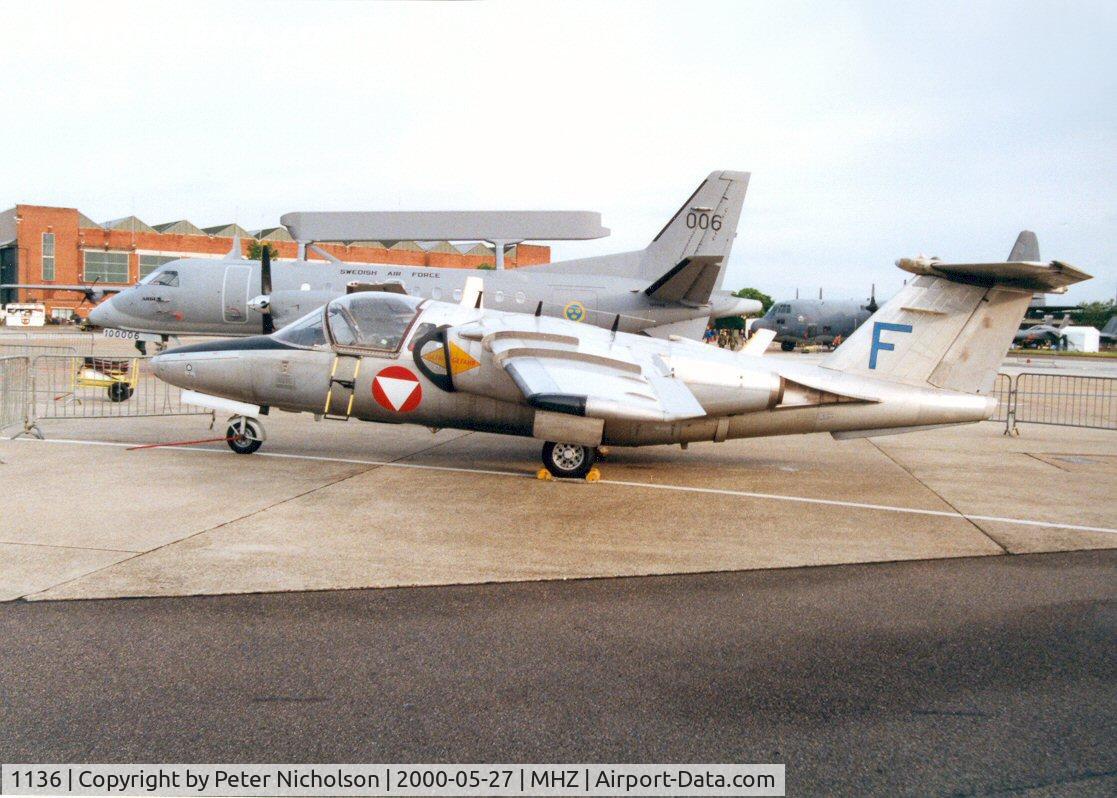 1136, Saab 105OE C/N 105436, Saab 105OE of the Austrian Air Force on display at the Mildenhall Air Fete of 2000.