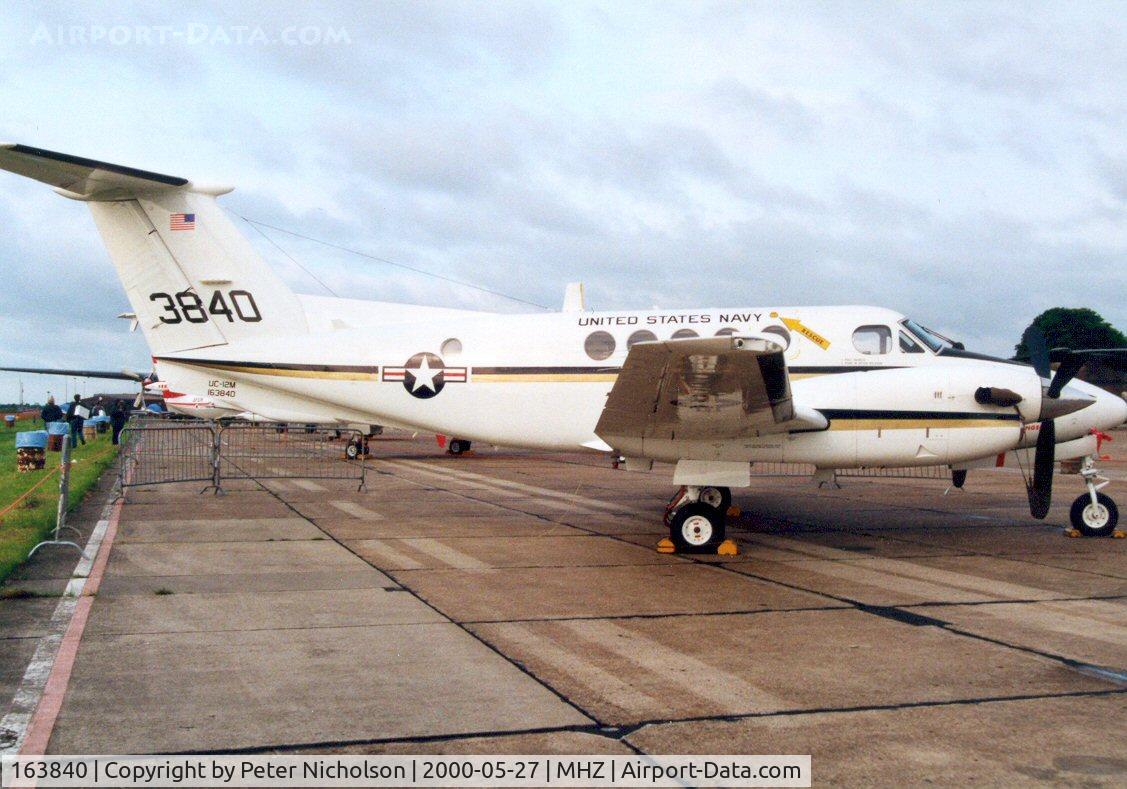 163840, 1987 Beech UC-12M Huron C/N BV-5, Mildenhall's Naval Air Facility displayed their UC-12 Huron at the Mildenhall Air Fete of 2000.