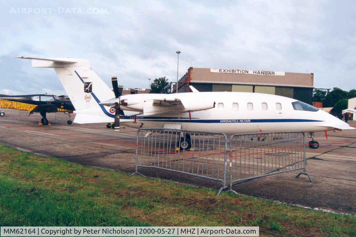 MM62164, Piaggio P-180AM Avanti C/N 1030, P-180AM Avanti under serial CSX-62164 of the Italian Air Force Flight Test Centre RSV on display at the Mildenhall Air Fete of 2000.