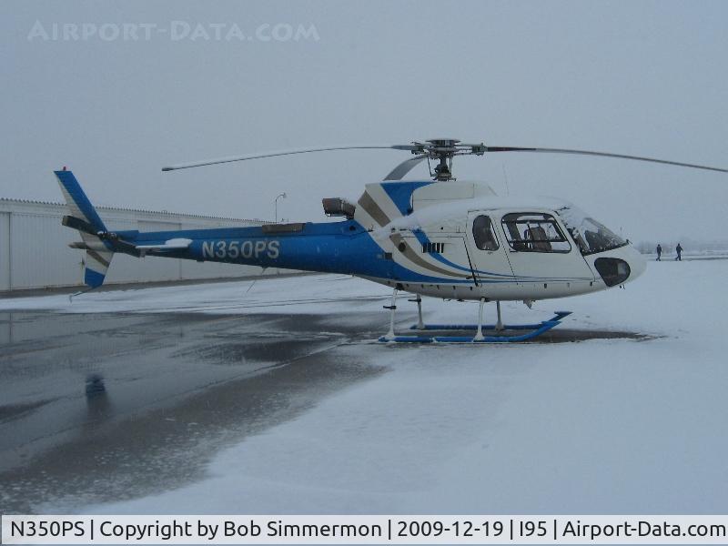 N350PS, 2000 Eurocopter AS-350B-3 Ecureuil Ecureuil C/N 3274, On the ramp at Kenton, Ohio