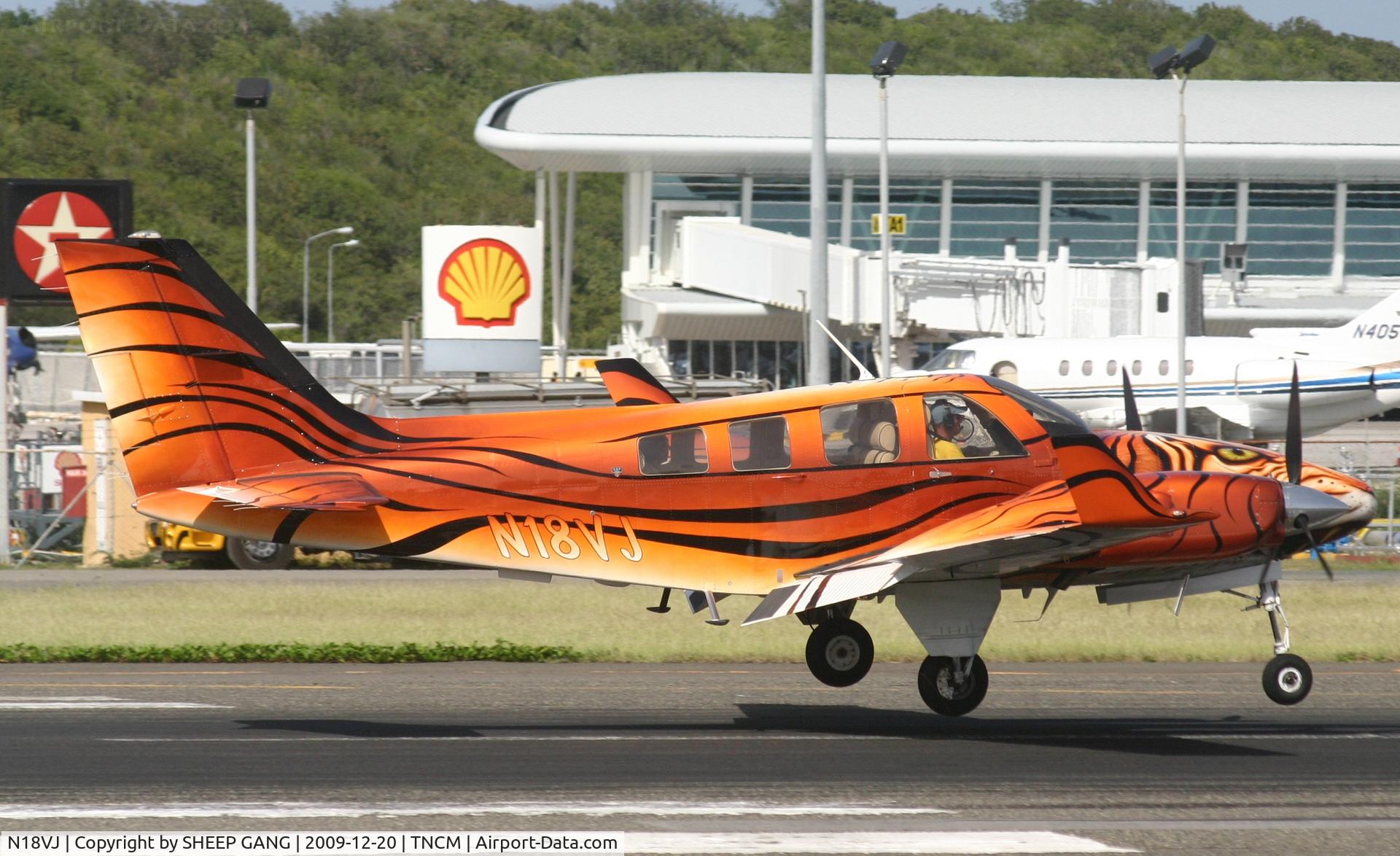 N18VJ, 1984 Beech 58P Baron C/N TJ-445, N18VJ what i nice paint job