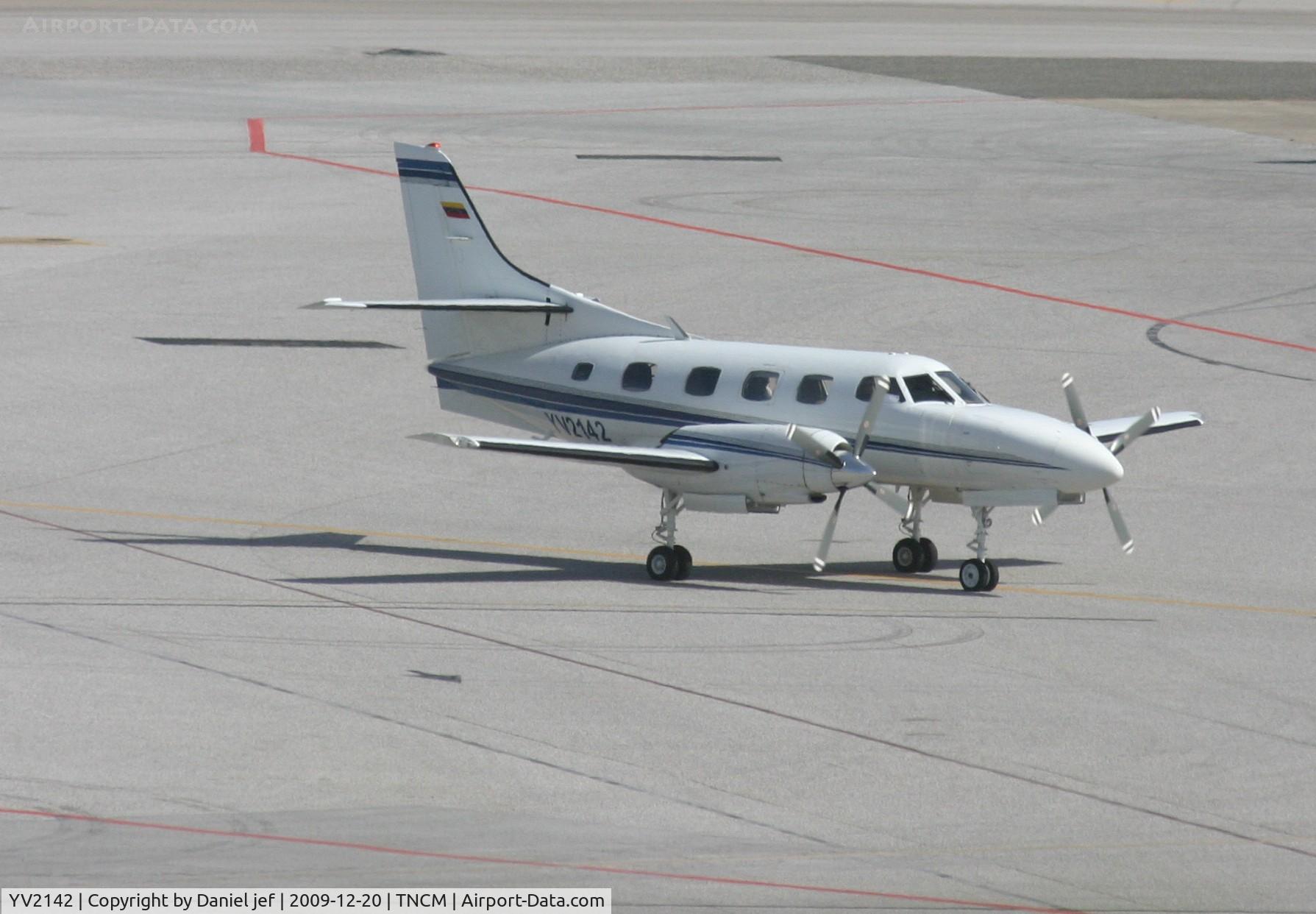 YV2142, Fairchild Swearingen SA-227TT Merlin IIIC C/N Unknown, YV2142 Taxing to parking at the cargo ramp