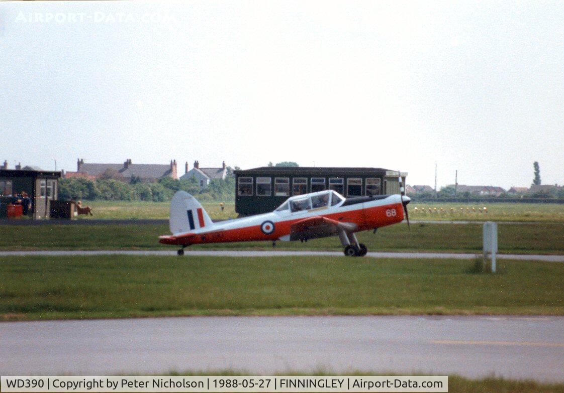 WD390, 1951 De Havilland DHC-1 Chipmunk T.10 C/N C1/0317, Chipmunk T.10 of 9 Air Experience Flight at RAF Finningley in May 1988.