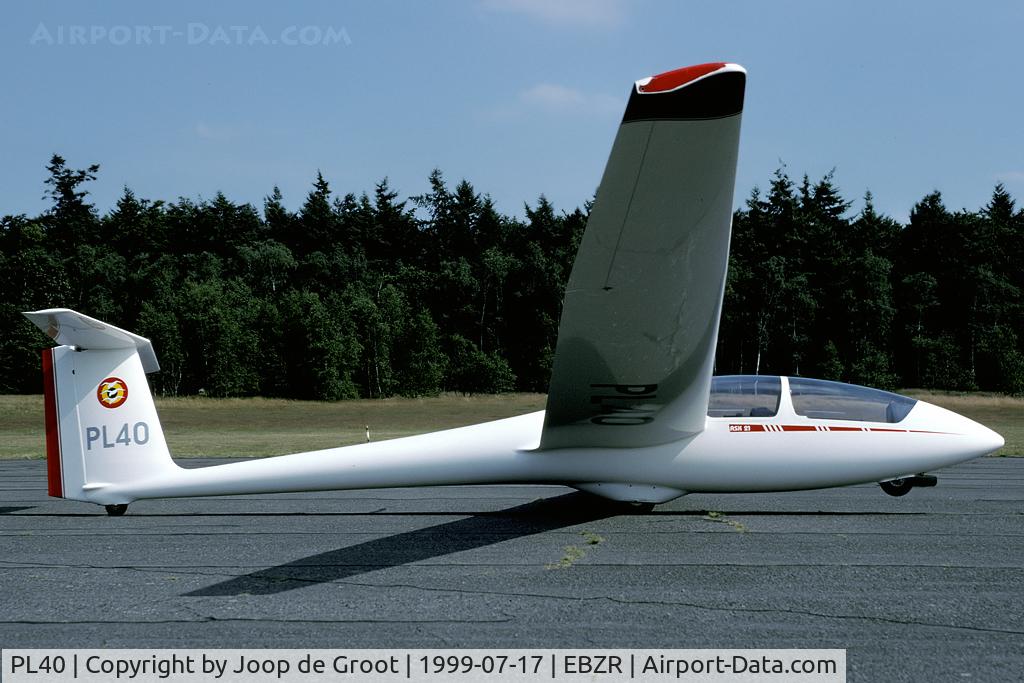 PL40, Schleicher ASK-21 C/N 21629, Zoersel-Oostmalle flightline