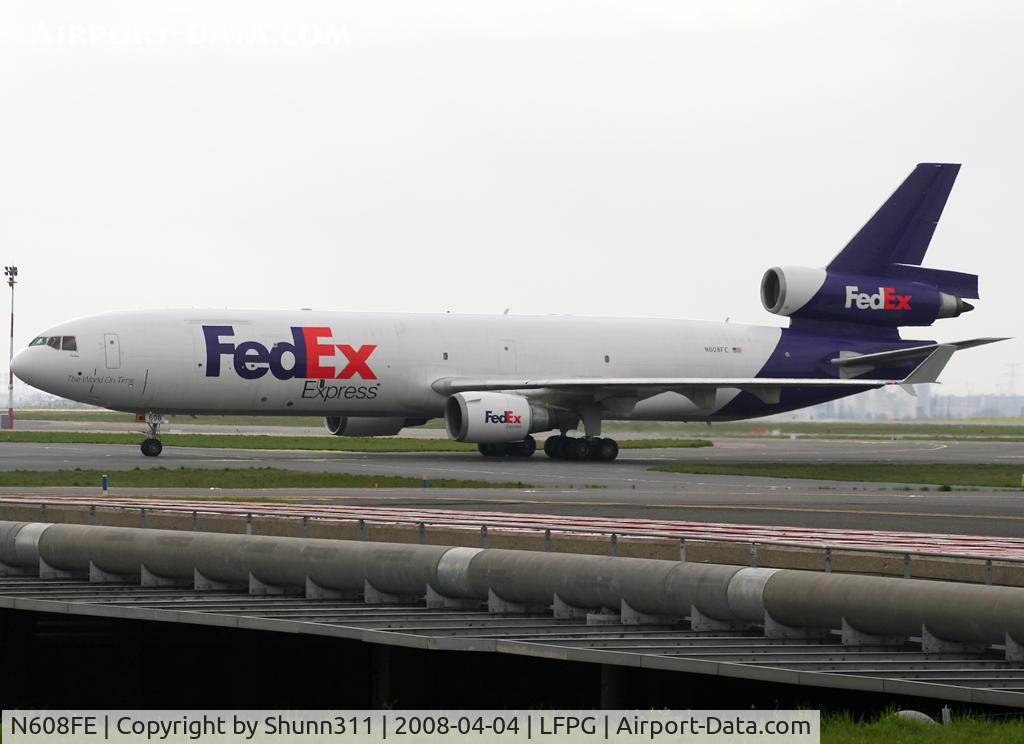 N608FE, 1992 McDonnell Douglas MD-11F C/N 48548, Taxiing to the Cargo area