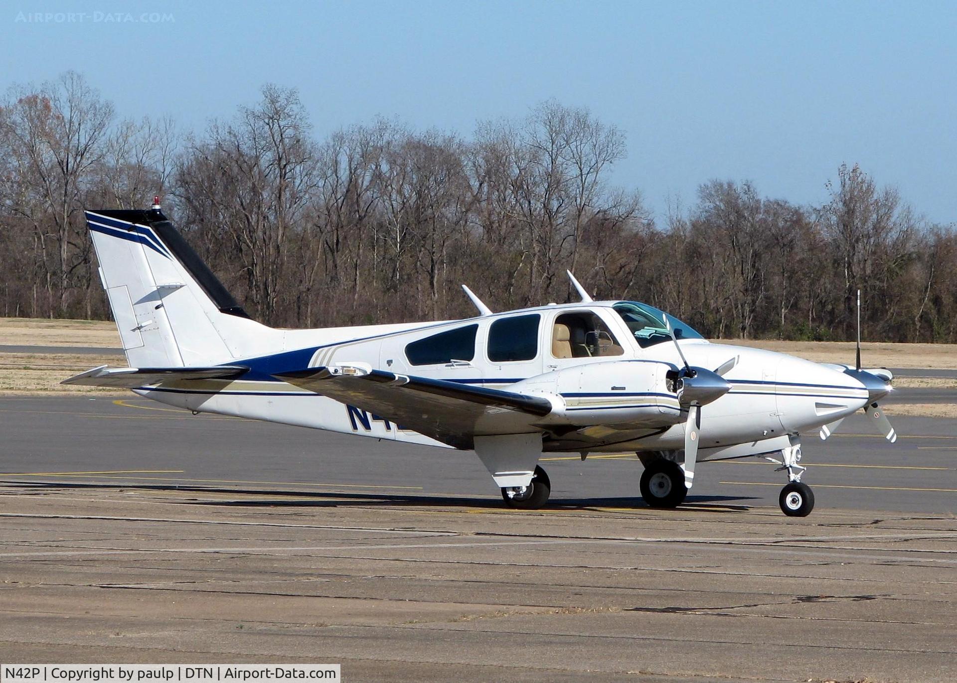N42P, 1979 Beech B-55 C/N TC-2244, At Downtown Shreveport.