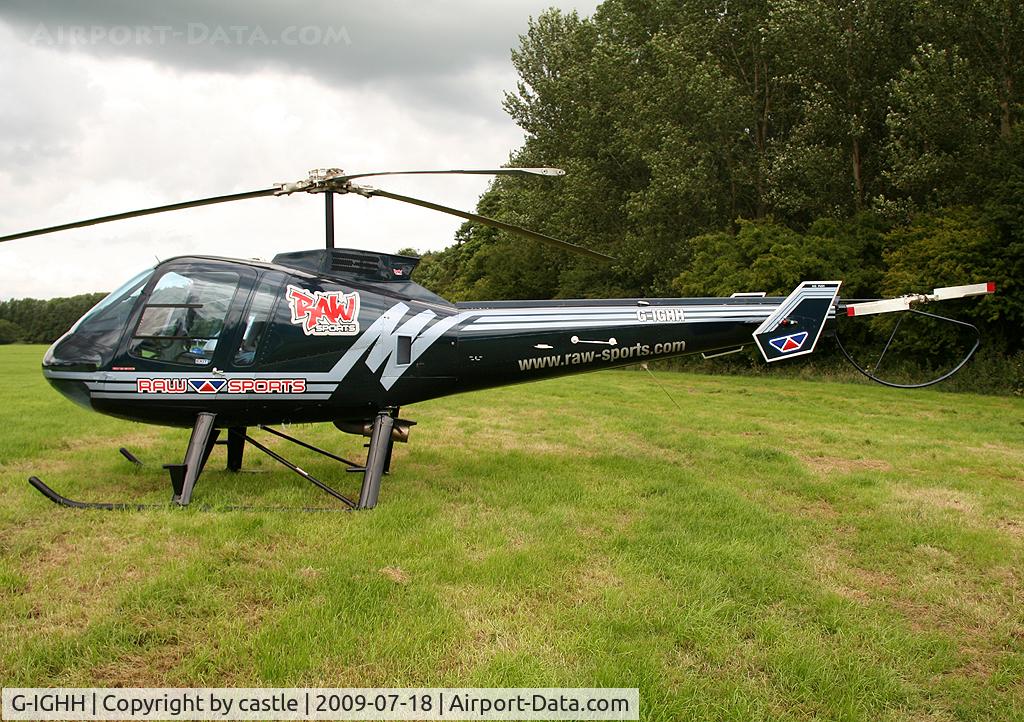 G-IGHH, 1998 Enstrom 480 C/N 5034, seen @ Cholmondeley
