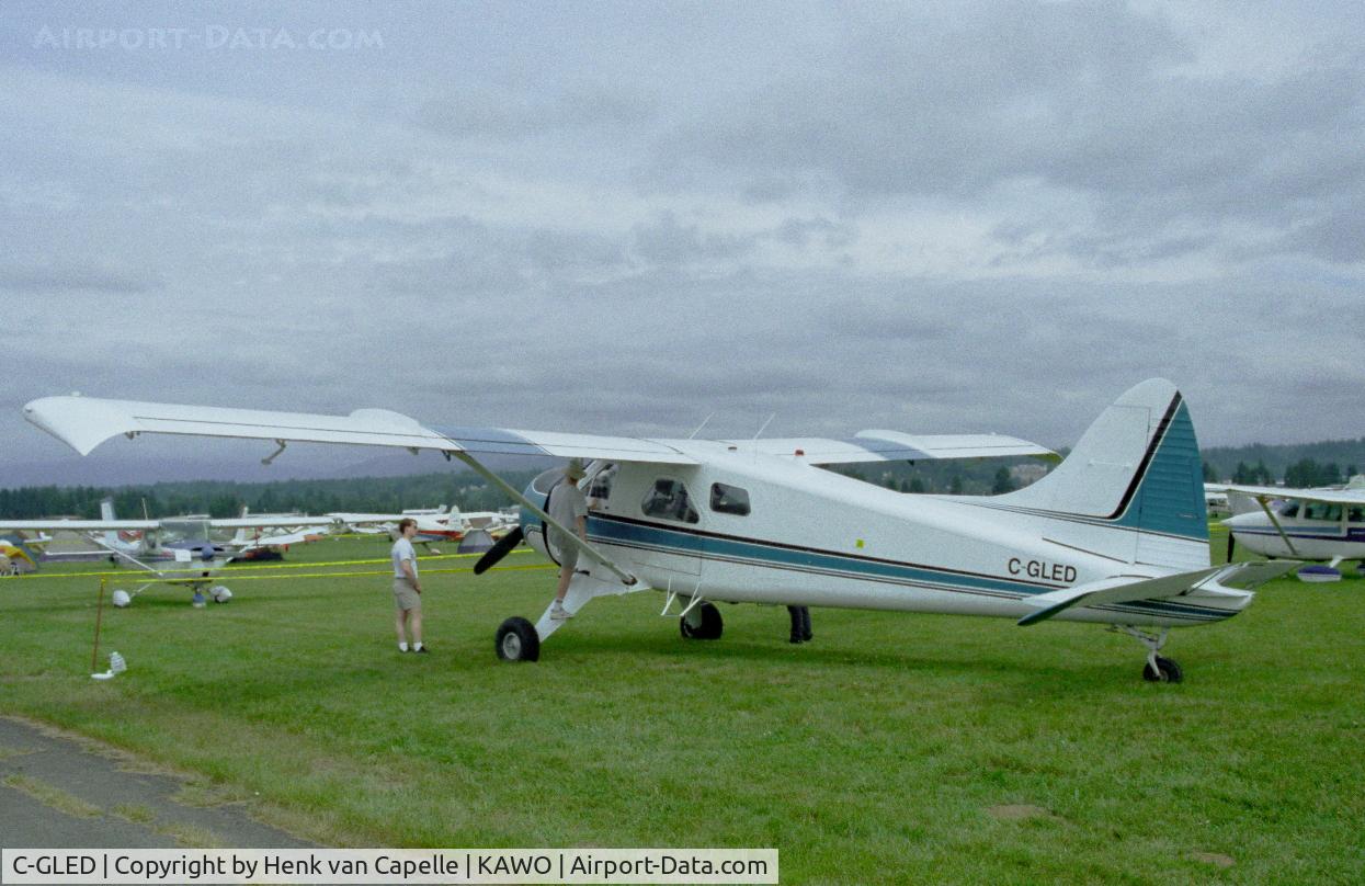 C-GLED, De Havilland Canada DHC-2 Beaver Mk.1 C/N 1255, Beaver at the EAA Fly-in at Arlington in 1997.