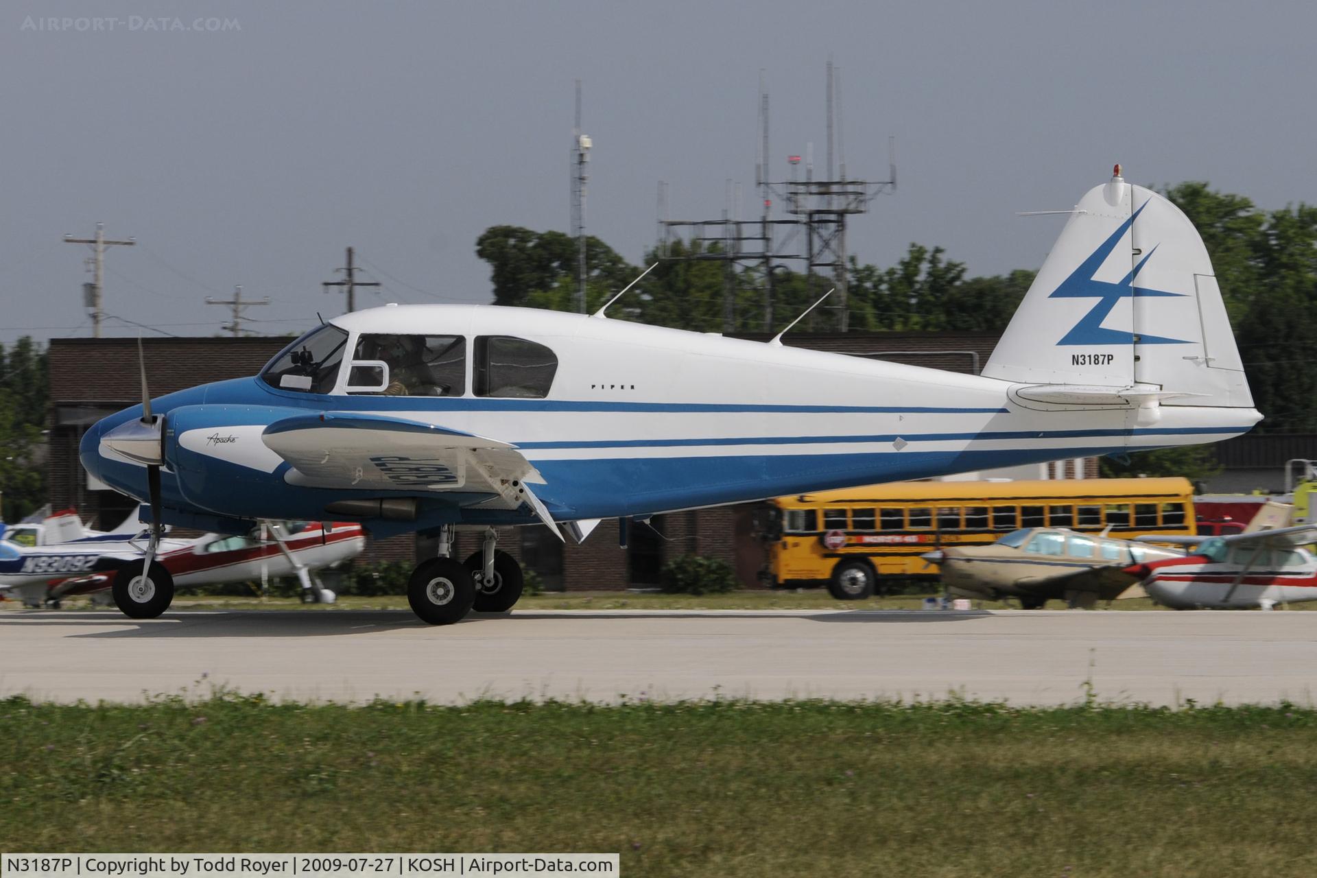 N3187P, 1957 Piper PA-23 Apache C/N 23-1124, EAA AIRVENTURE 2009