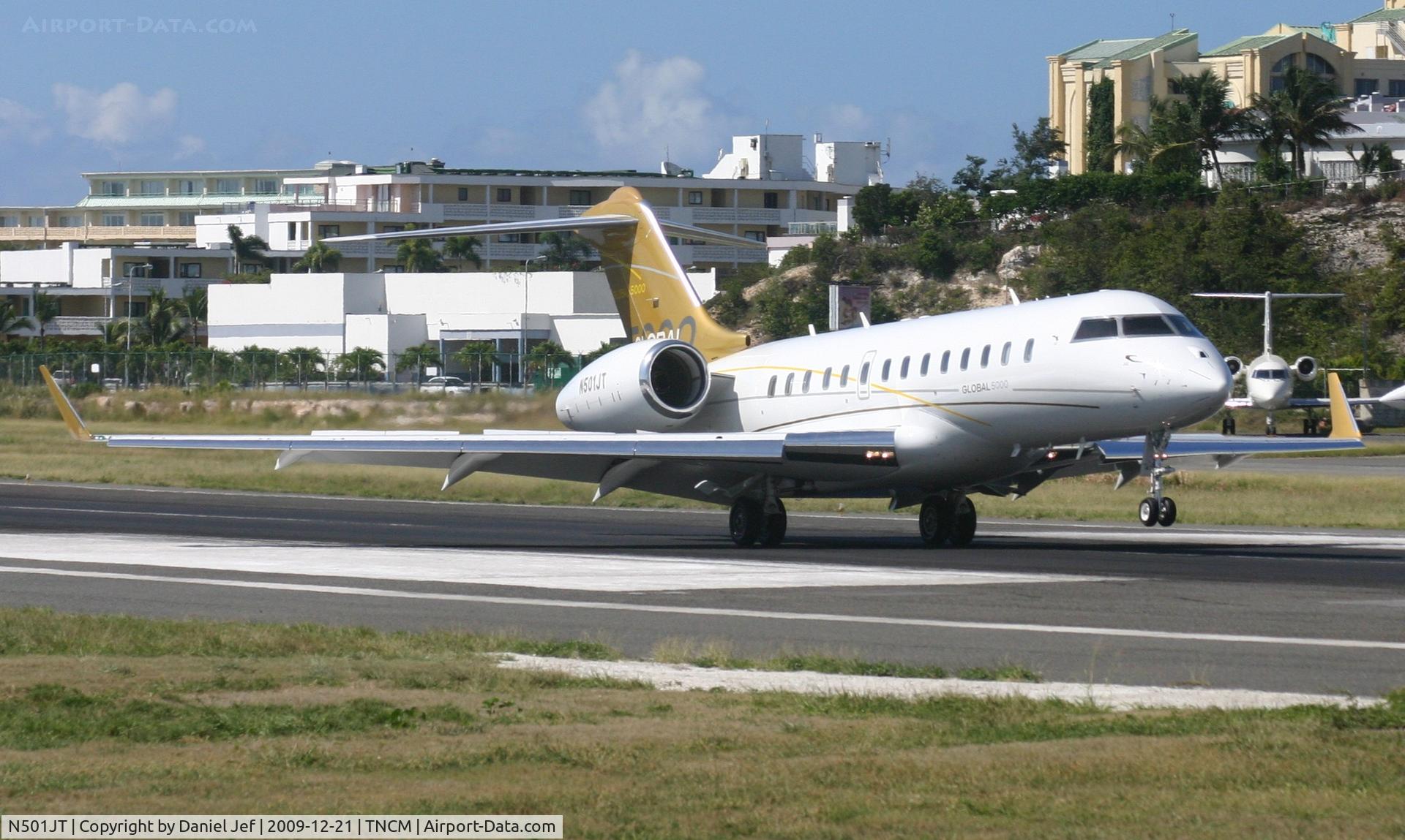 N501JT, 2007 Bombardier BD-700-1A10 Global 5000 C/N 9265, N501JT Just landed at tncm runway 10