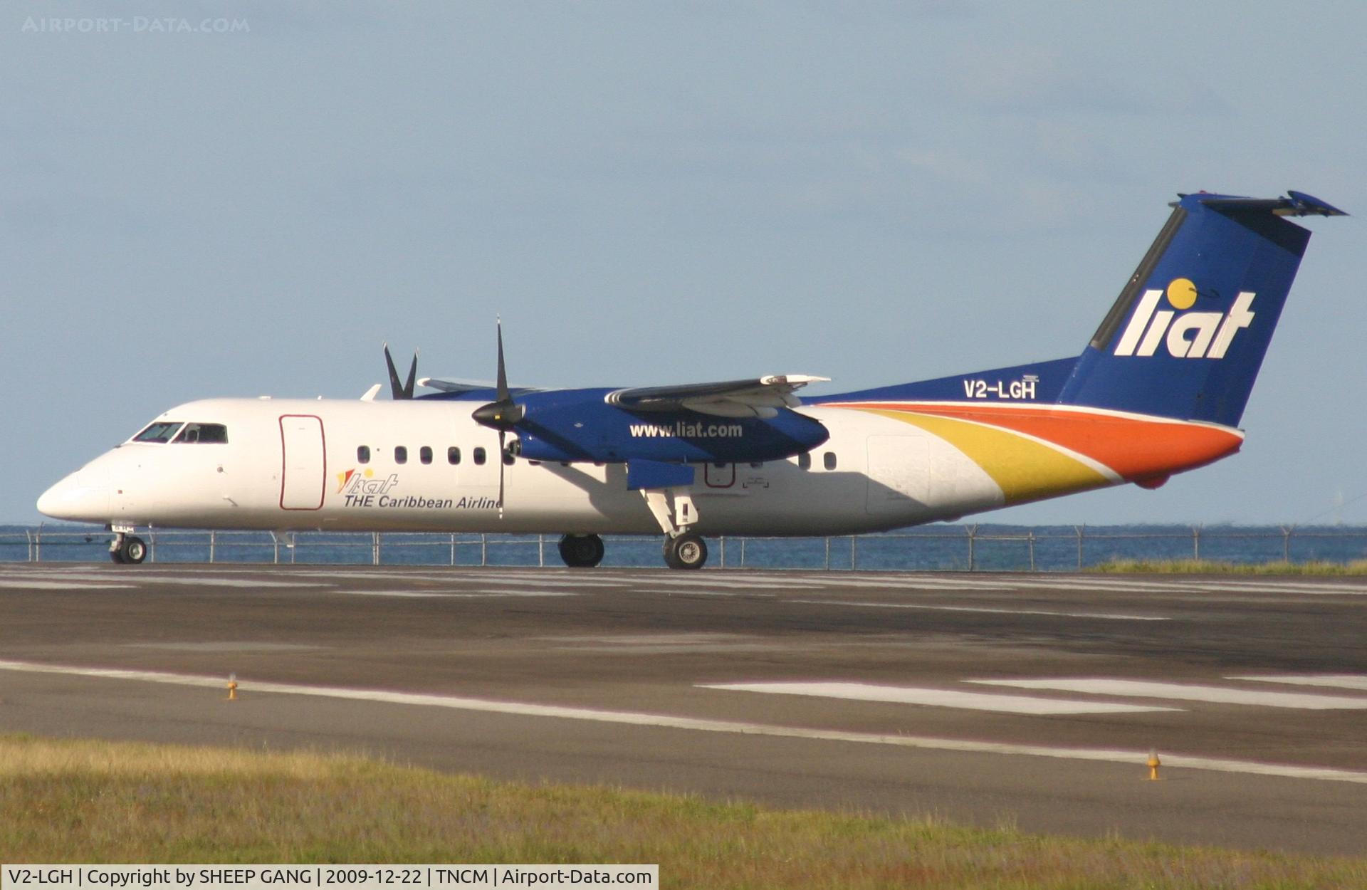V2-LGH, 1990 De Havilland Canada DHC-8-311 Dash 8 C/N 242, Liat V2-LGH at the tresh hold just befor take off