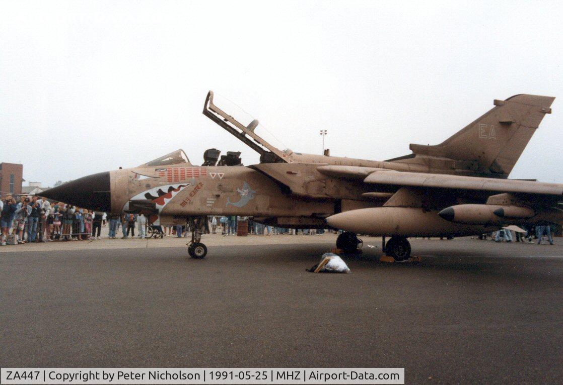 ZA447, 1983 Panavia Tornado GR.1 C/N 235/BS077/3113, Tornado GR.1 named Mig Eater of 15 Squadron in Desert Storm markings on display at the 1991 Mildenhall Air Fete.